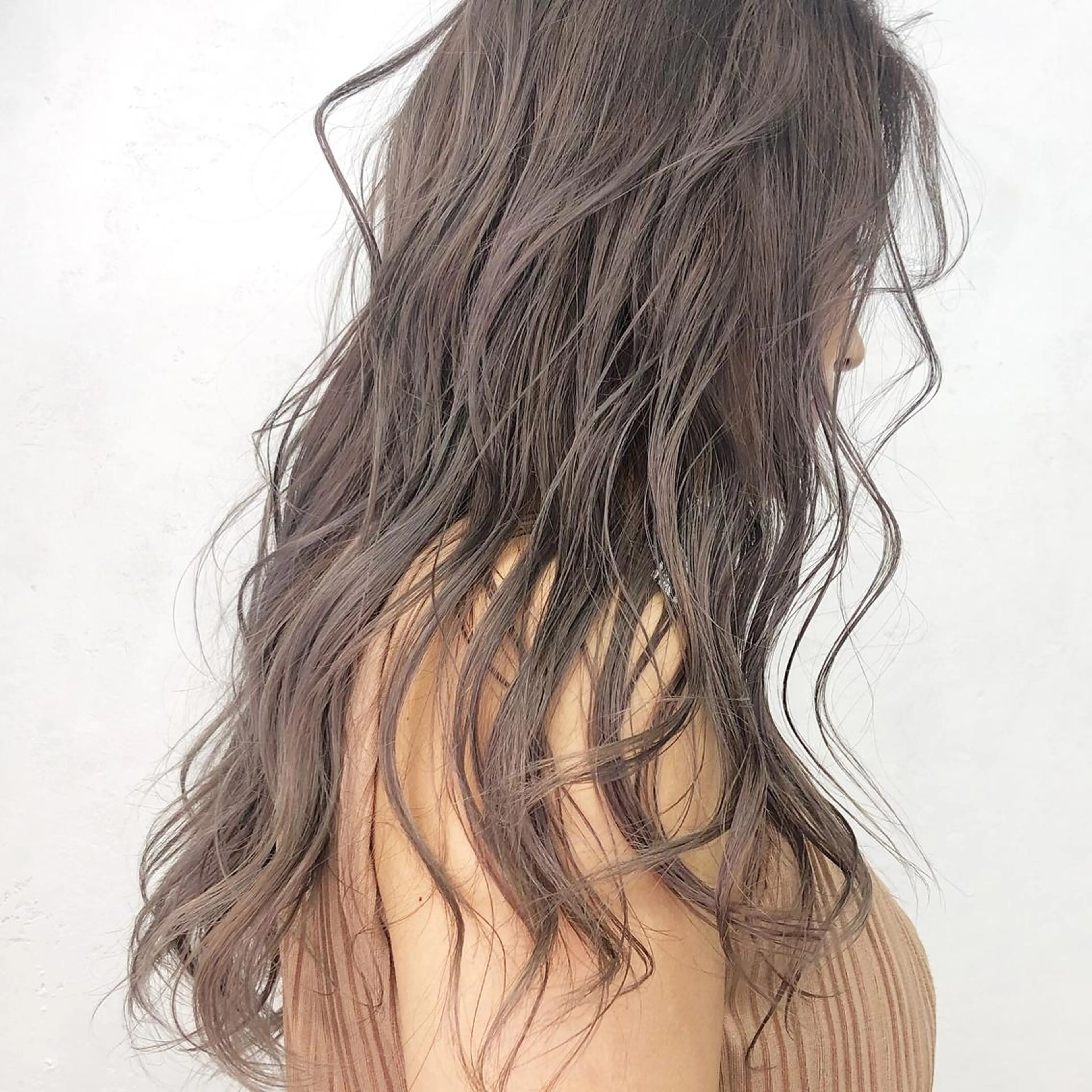 ロング カラー メンズ グレージュ ラベンダーカラー ラベンダーグレージュ ラベンダーグレー カット ヘアカラー トリートメント pigment所属・♡MIHO♡ スタイリストのヘアスタイル