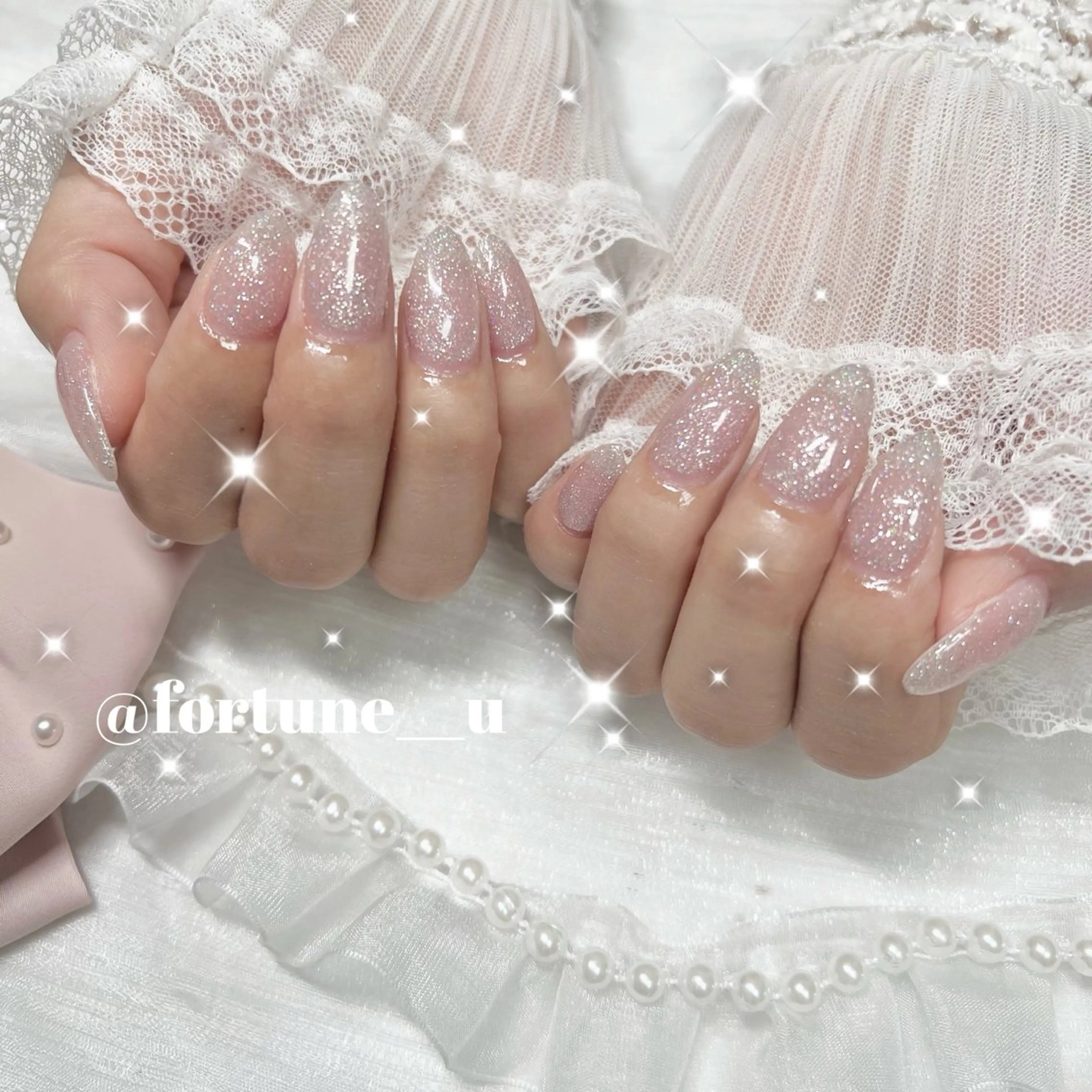 ネイル フラッシュネイル ガーリー 韓国ネイル オフィスネイル ピンク 💜✩.* Yuuna💜のネイルデザイン