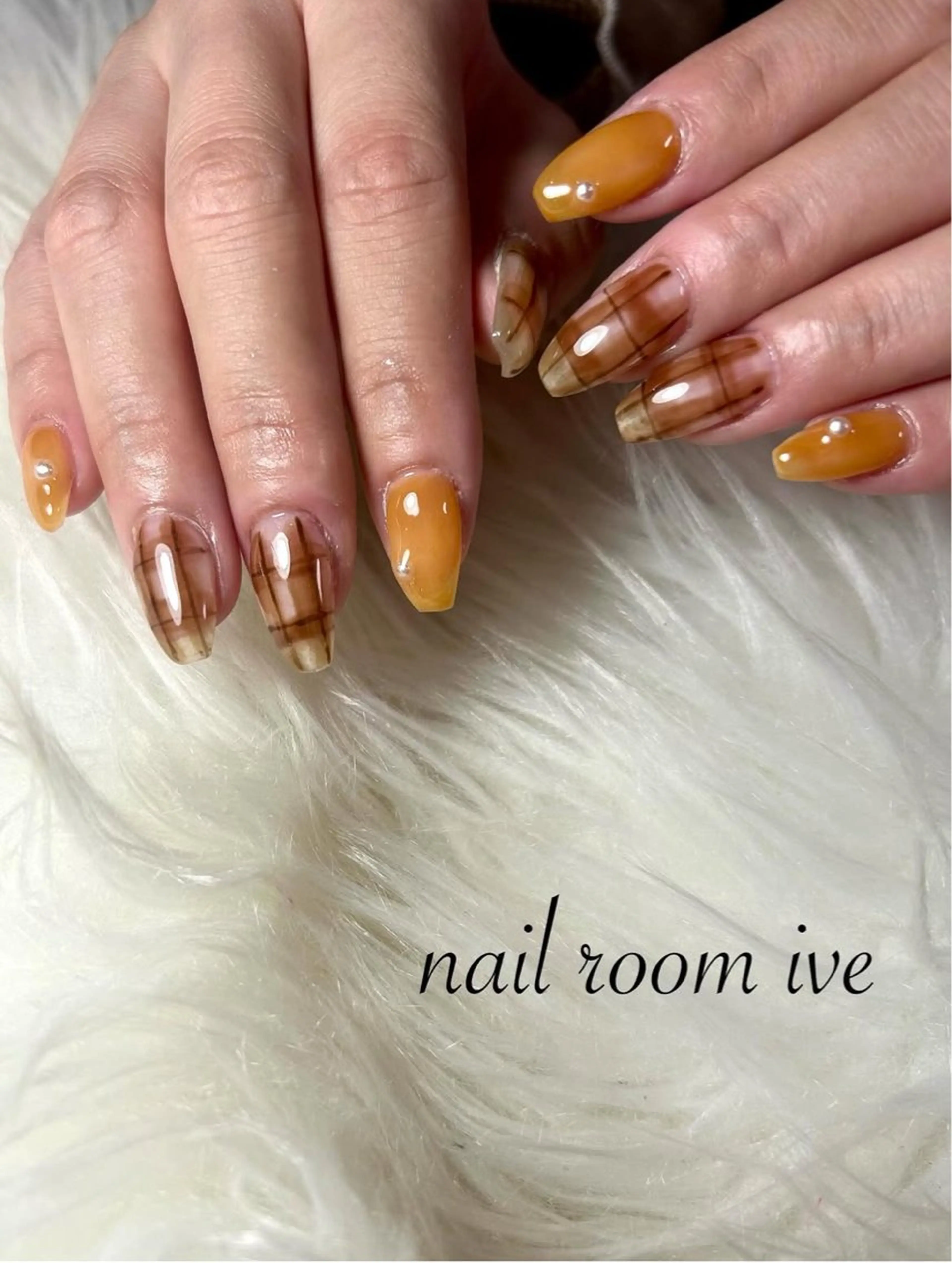 ネイル アートネイル クリアネイル ワンカラーネイル nail room IVEのネイルデザイン