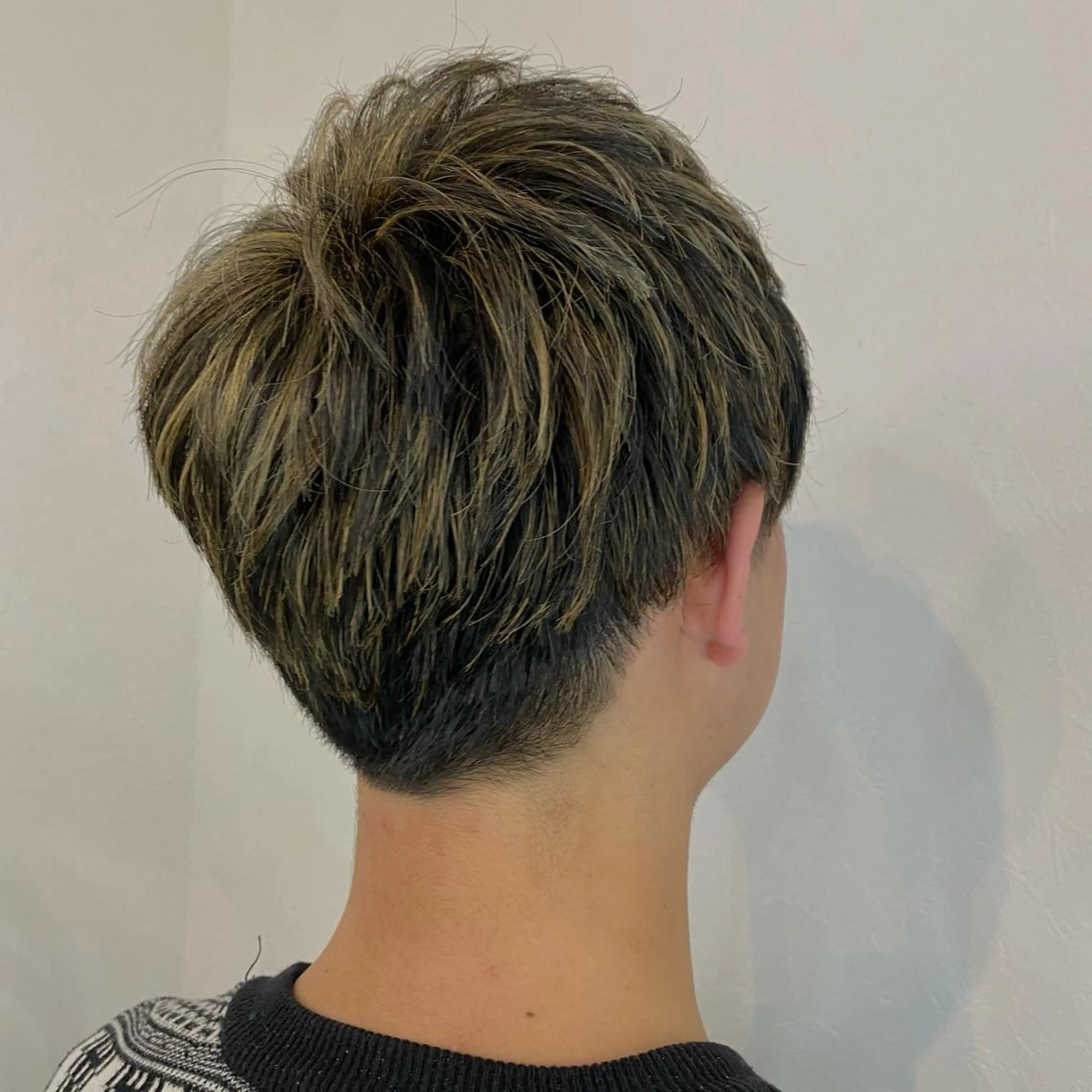 カラー メンズ メンズメッシュ メッシュ カット パーマ 🫧透明感/艶カラー /AYU🫧のヘアスタイル