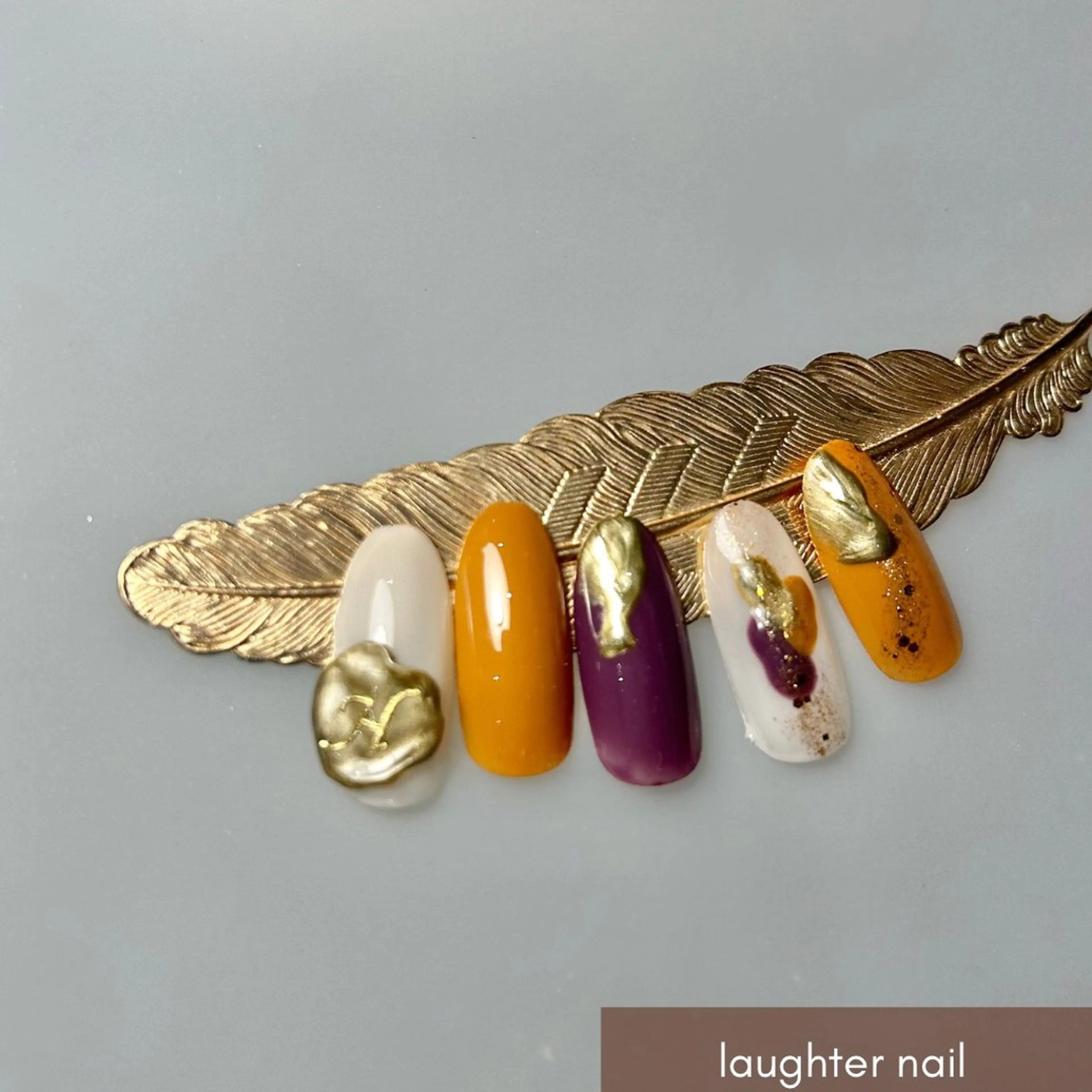 ネイル アートネイル ジェルネイル ゴールド laughter nailのネイルデザイン