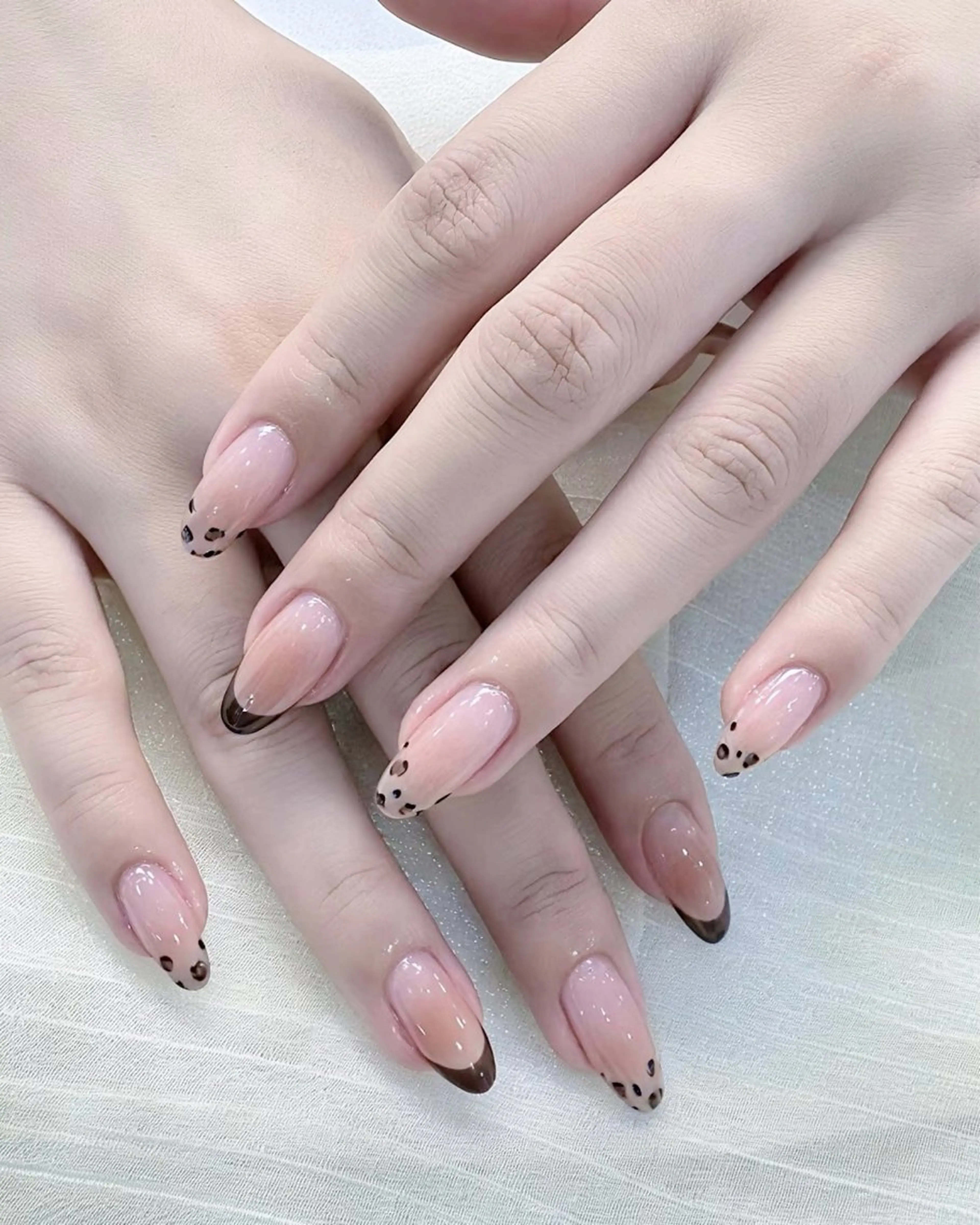 ネイル チークネイル フレンチネイル キラキラネイル 韓国ネイル 持ち込み ハンドネイル Speraネイル 大宮店🎀のネイルデザイン