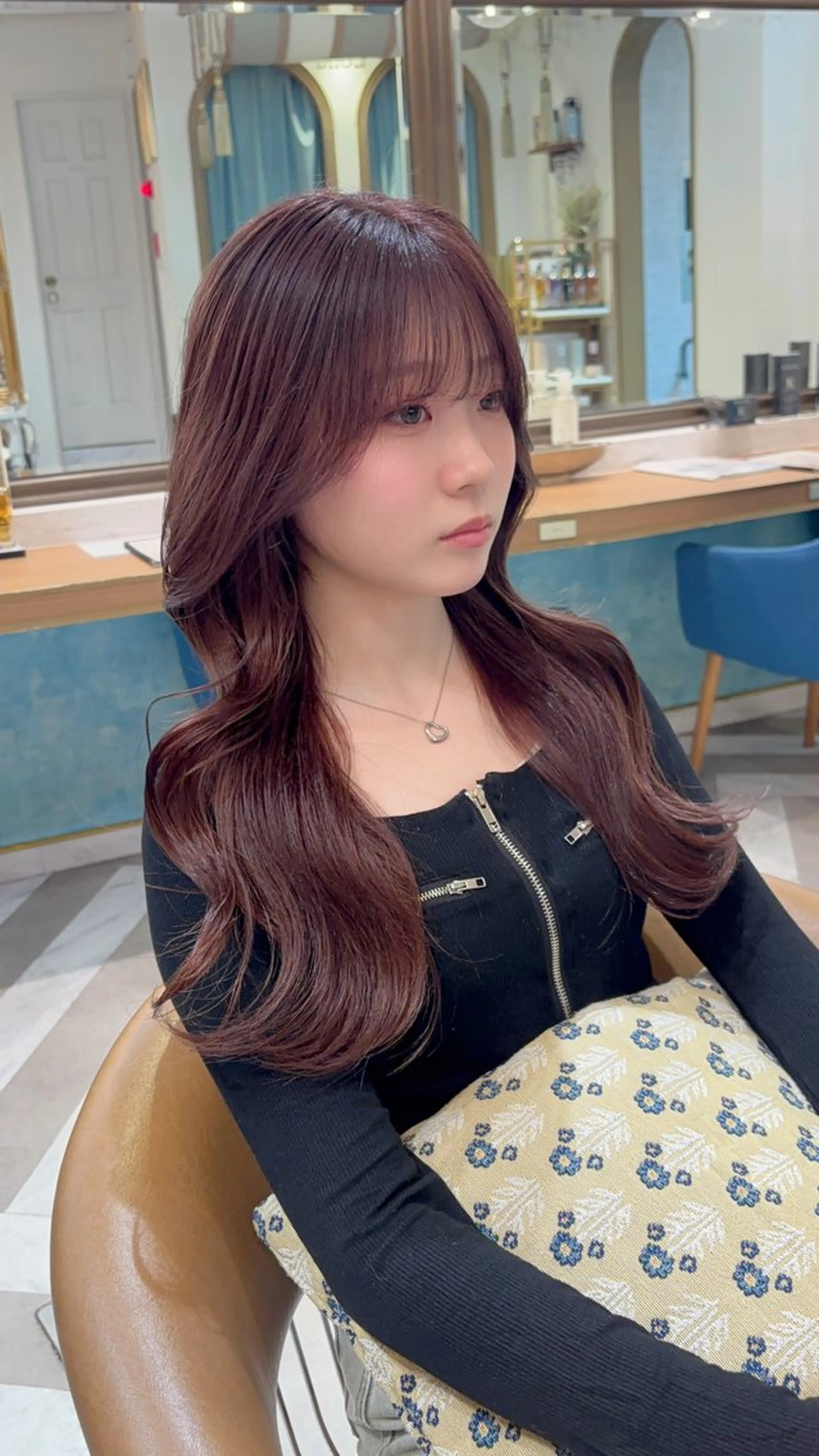 ロング カット ヘアカラー トリートメント ヘッドスパ ヘアセット ♥韓国レイヤー/透明 感カラー/目黒慎太郎のヘアスタイル