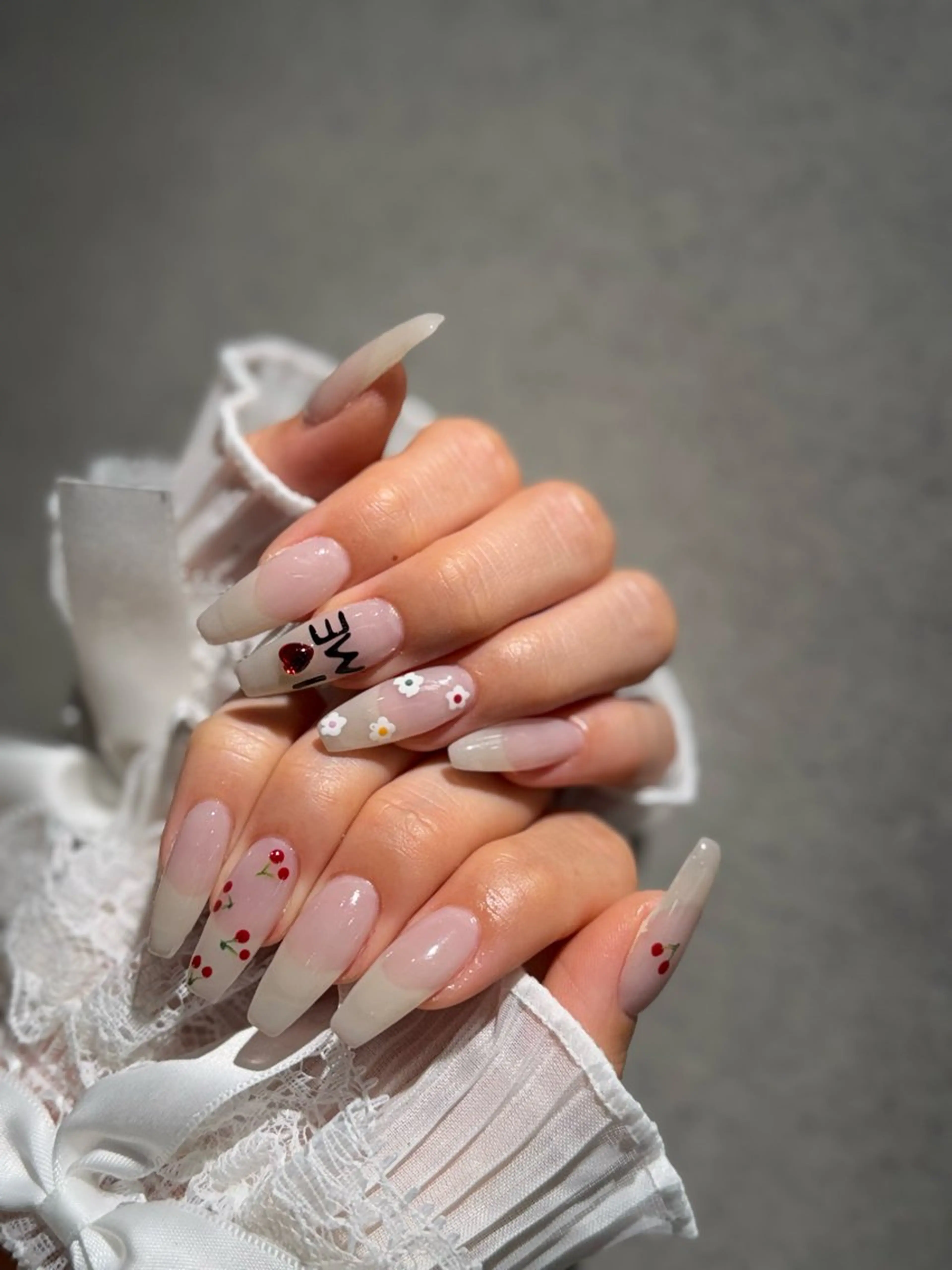 ネイル I-nailロング /ワンホン/キラキラのネイルデザイン
