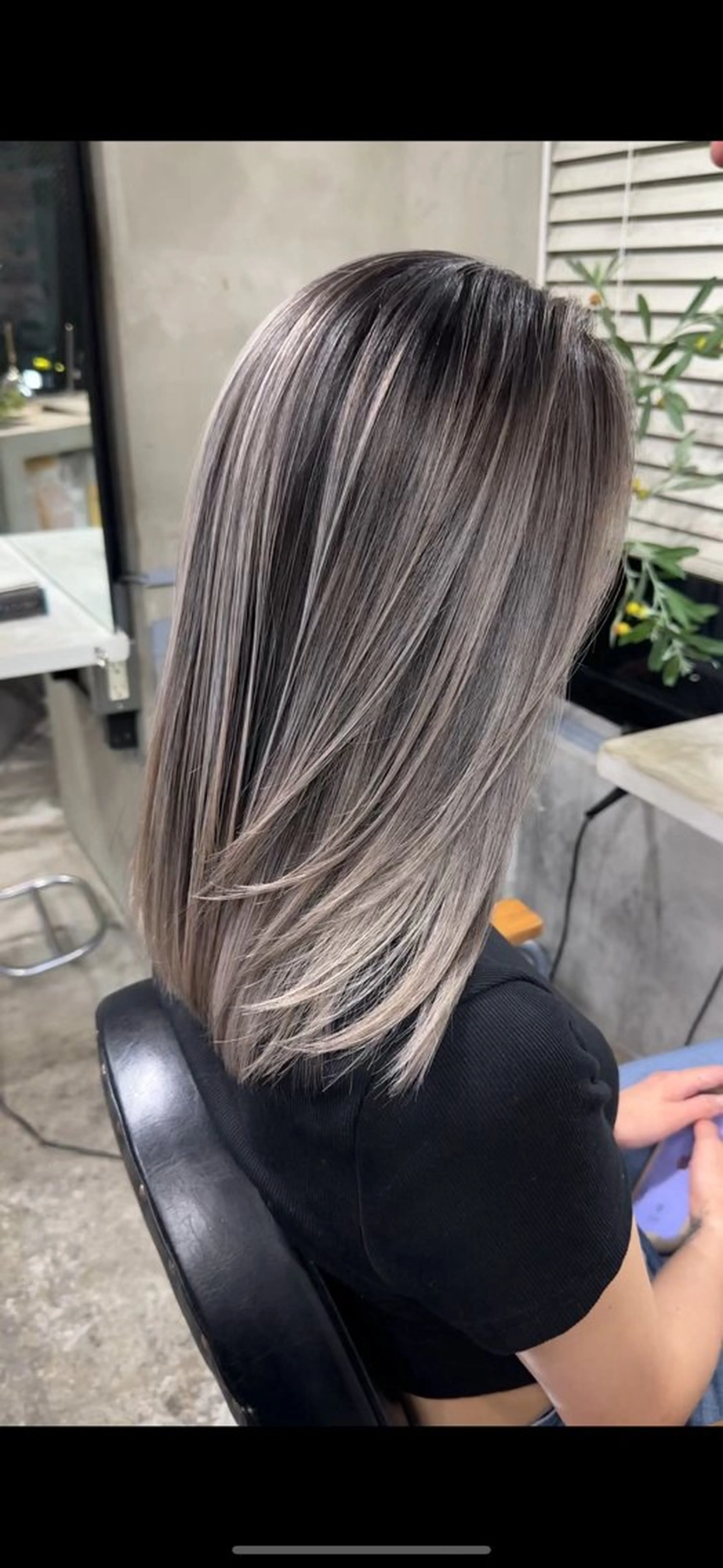ロング ✨横浜1カラー特化✨ カラー/縮毛/モデルのヘアスタイル