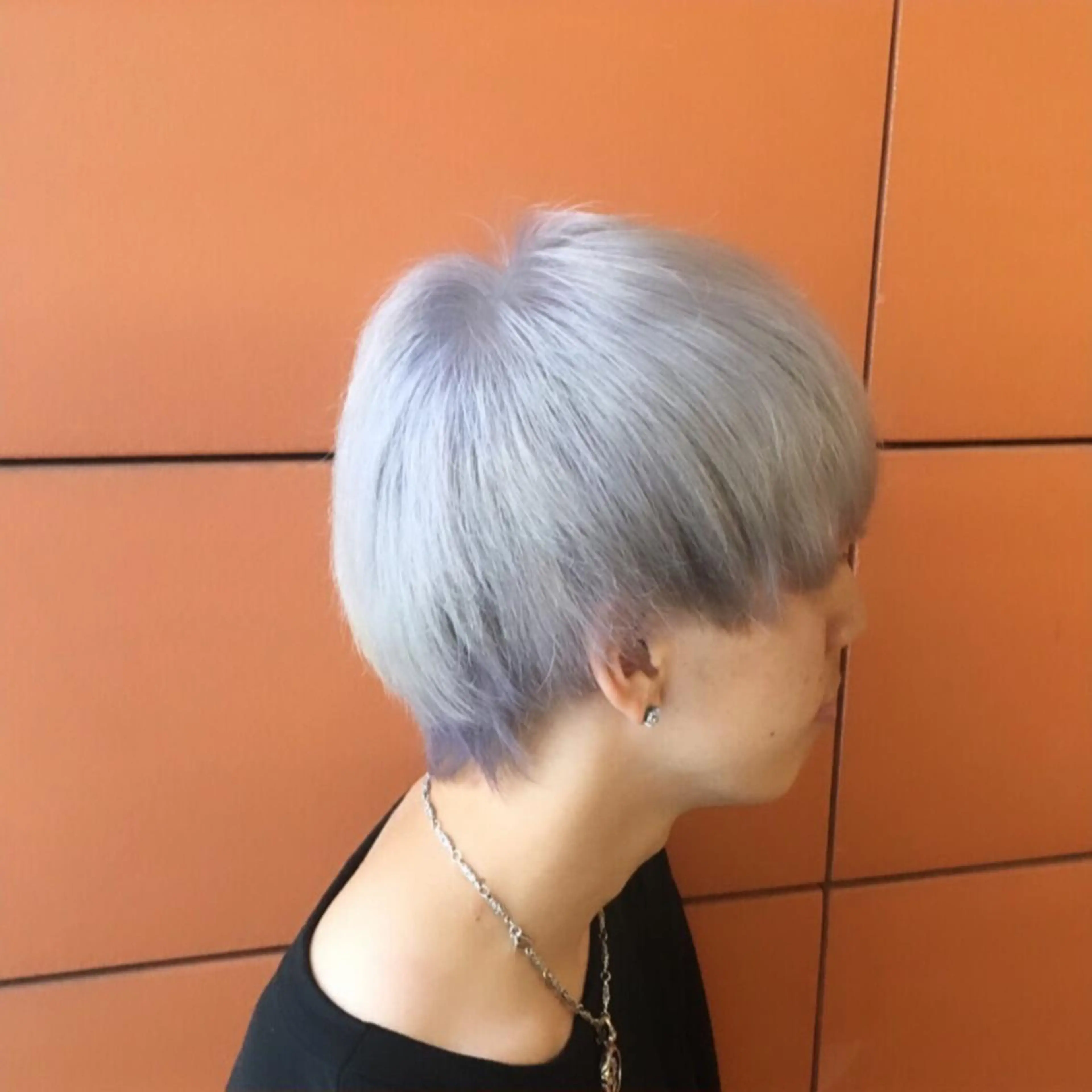 ショート カラー ブリーチ ケアブリーチ Minori【ミノリ】所属・井手 孔介のヘアスタイル