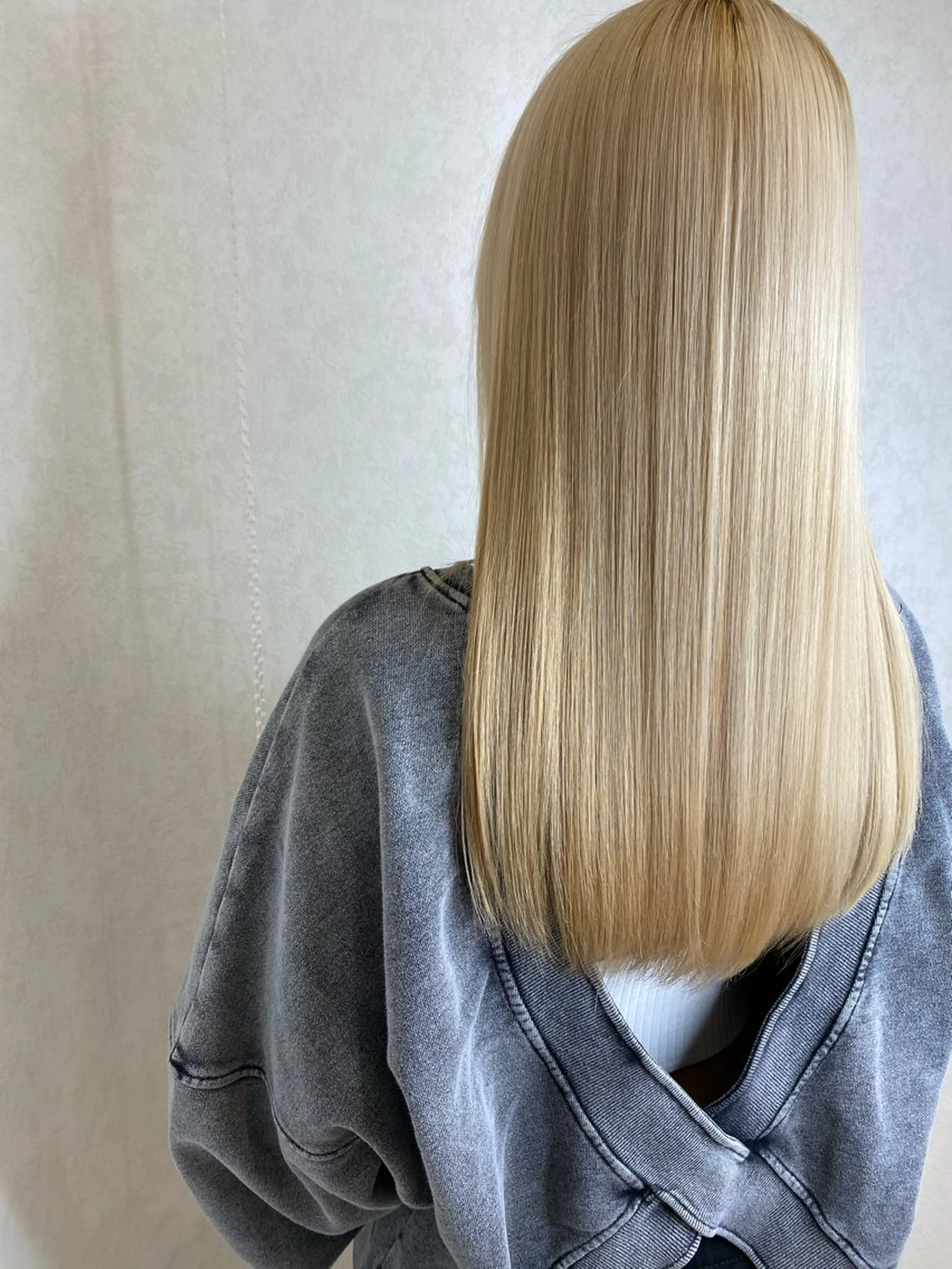 【カラー】艶ケアWブリーチ＋ケアカラー＋集中補修TR ＋前処理TR  21000円の写真