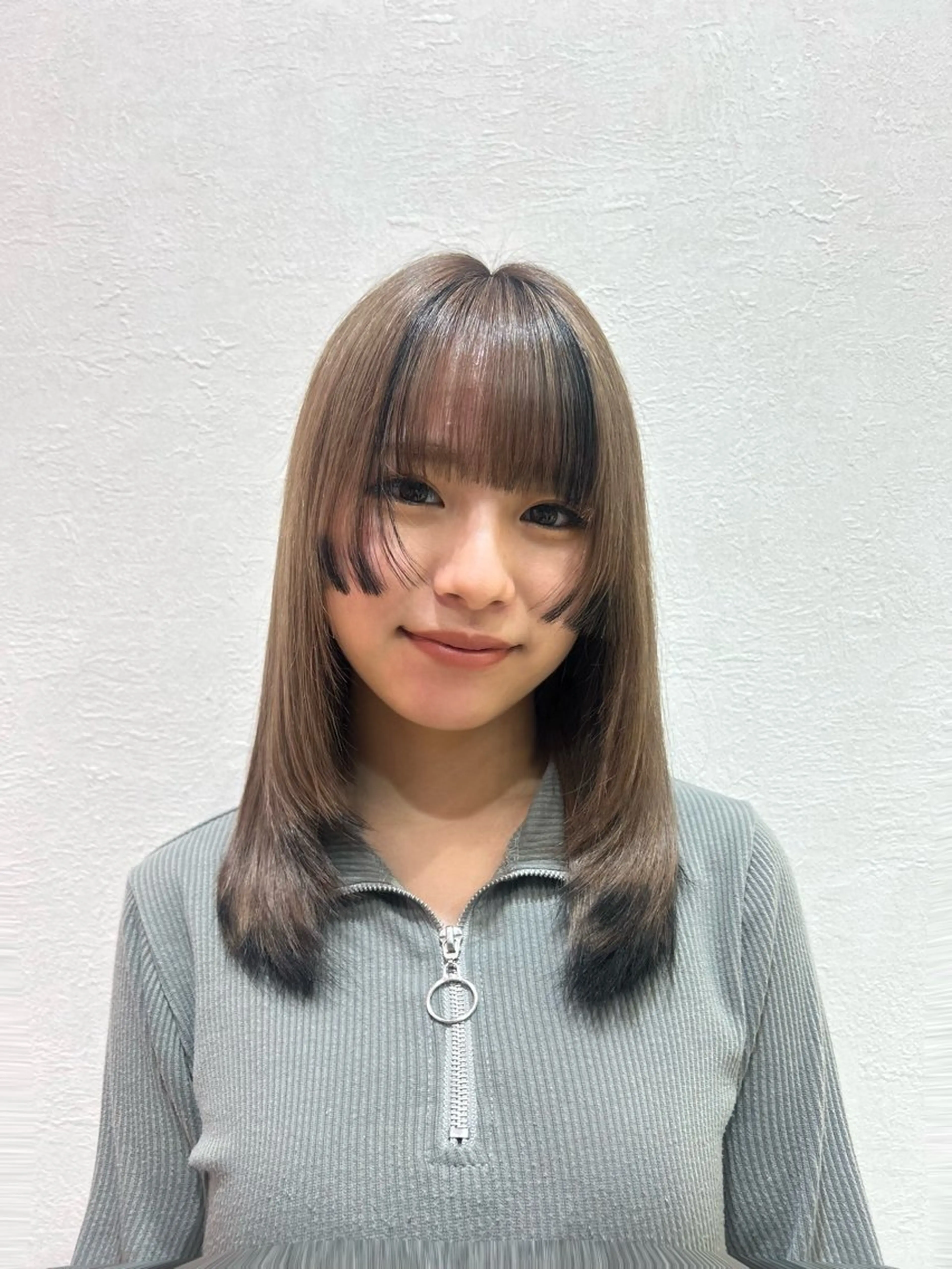 セミロング カラー レイヤーカット 🩷愛咲🩷レイヤー /透明感カラーのヘアスタイル