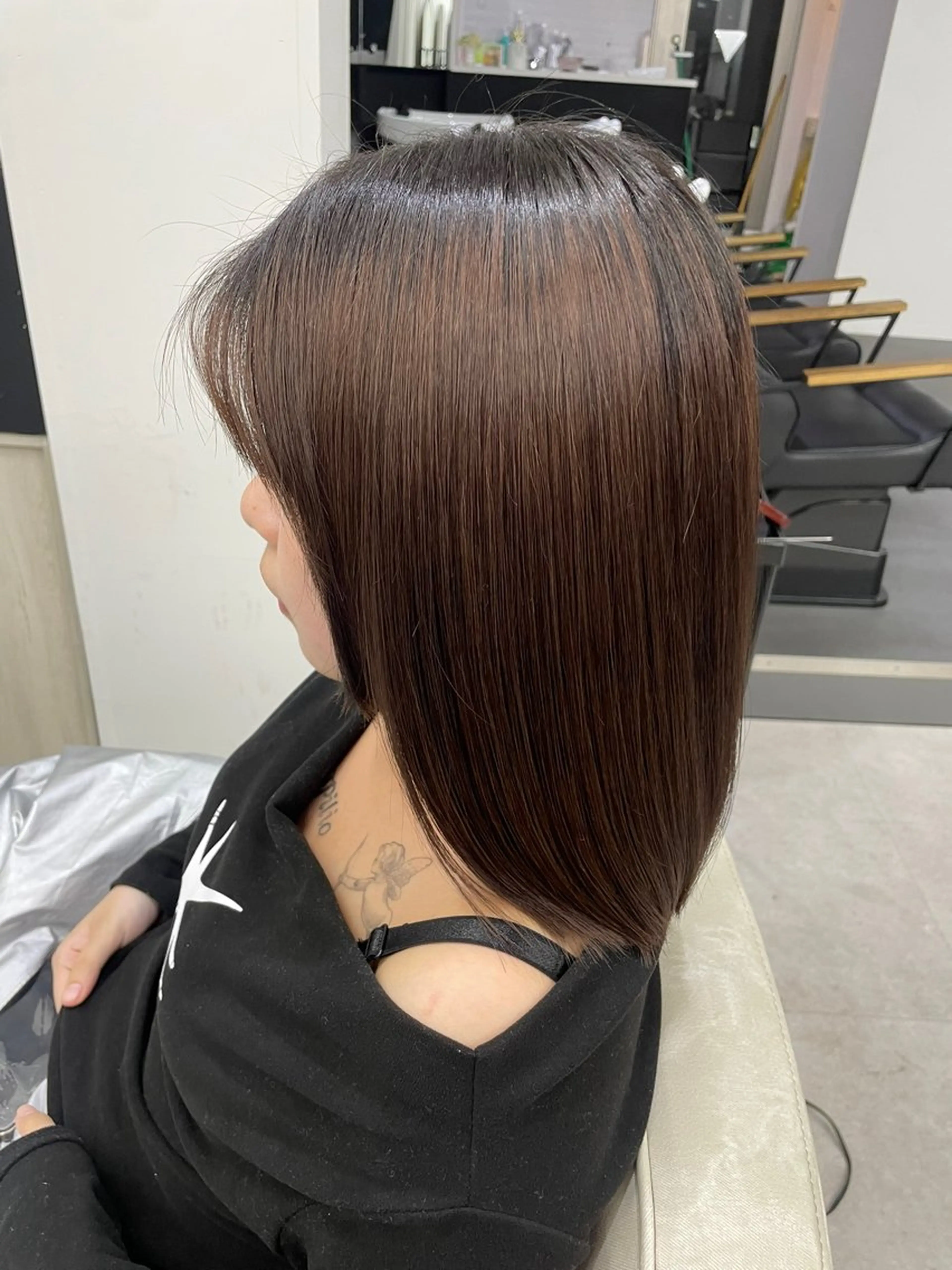 ミディアム よしかどこーし レディースカット🦕のヘアスタイル