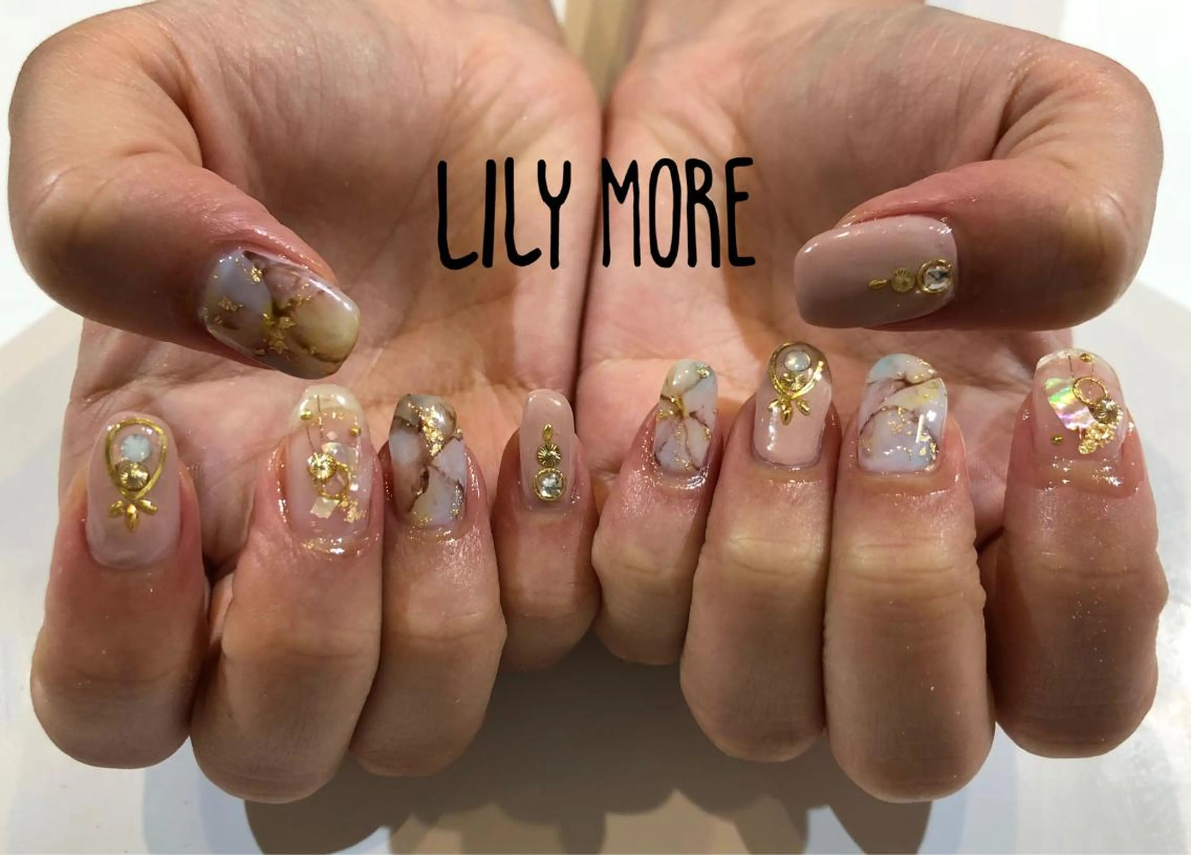 ネイル 大理石ネイル(マーブル) Lily closetのネイルデザイン