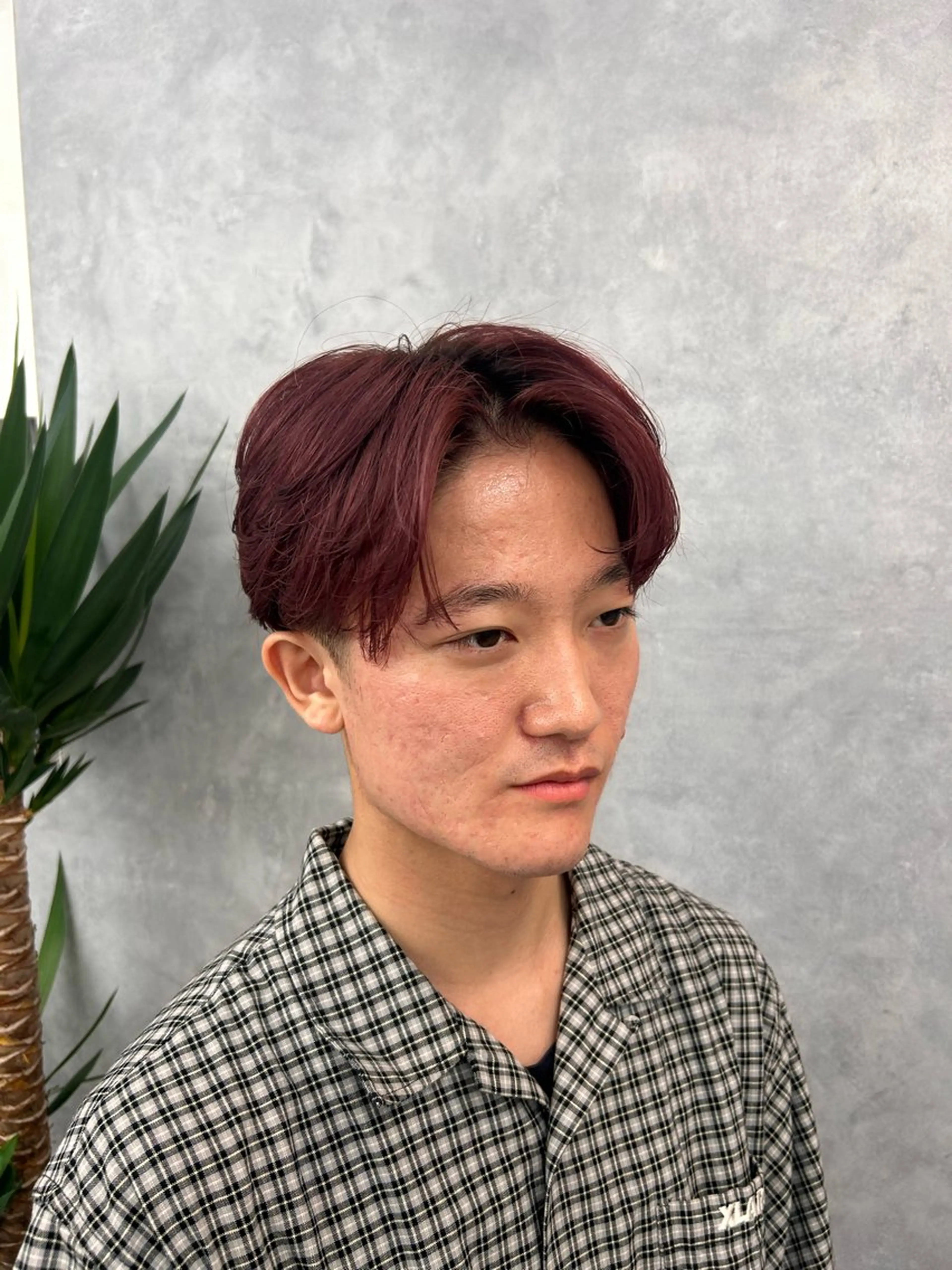 ミディアム カラー メンズ メンズブリーチ ブリーチ レッドカラー メンズバレイヤージュ 🔥メンズカット🔥のヘアスタイル