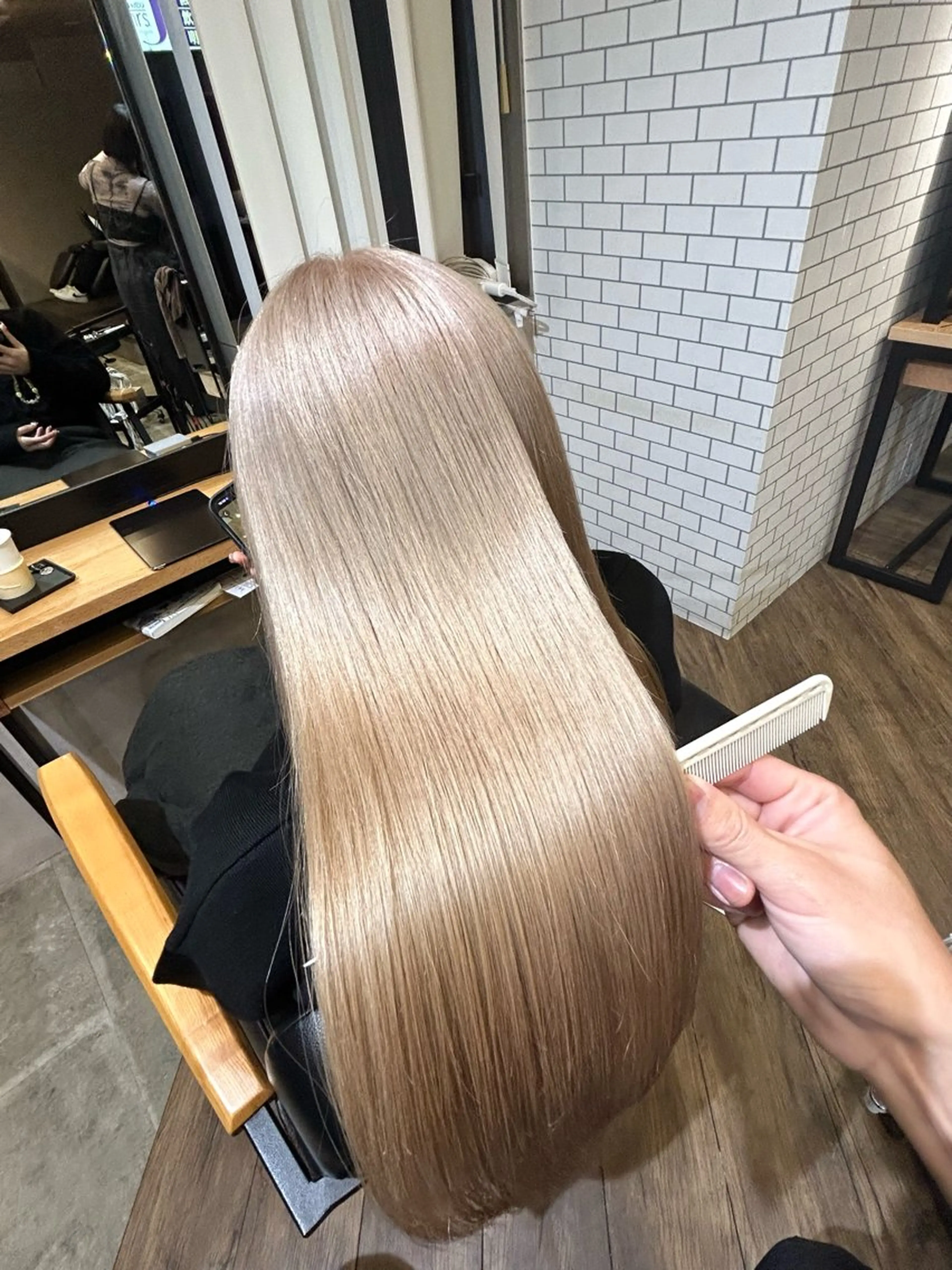 【1ブリーチ付き】ダブルカラー+トリートメントの写真