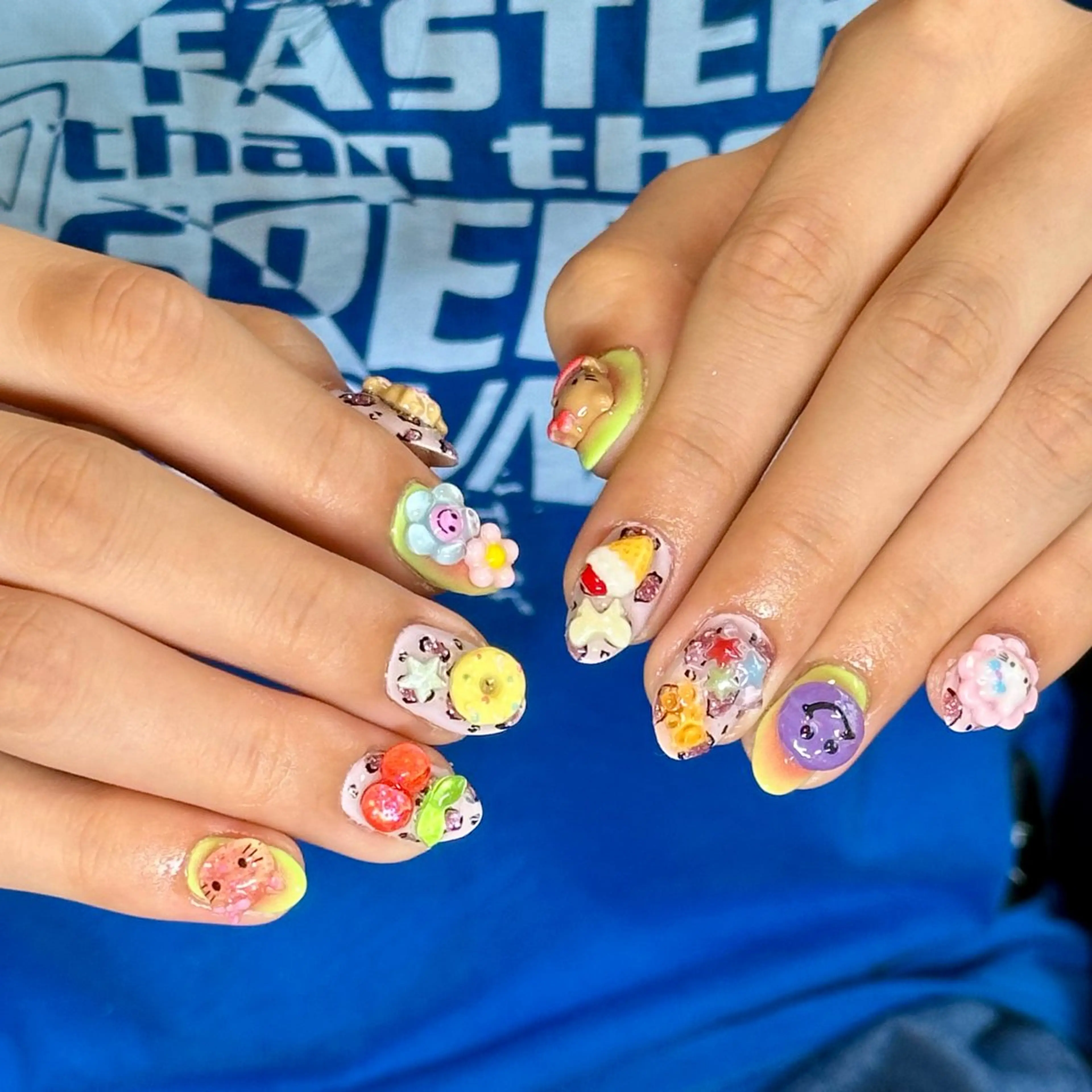 ネイル Eym. nailのネイルデザイン