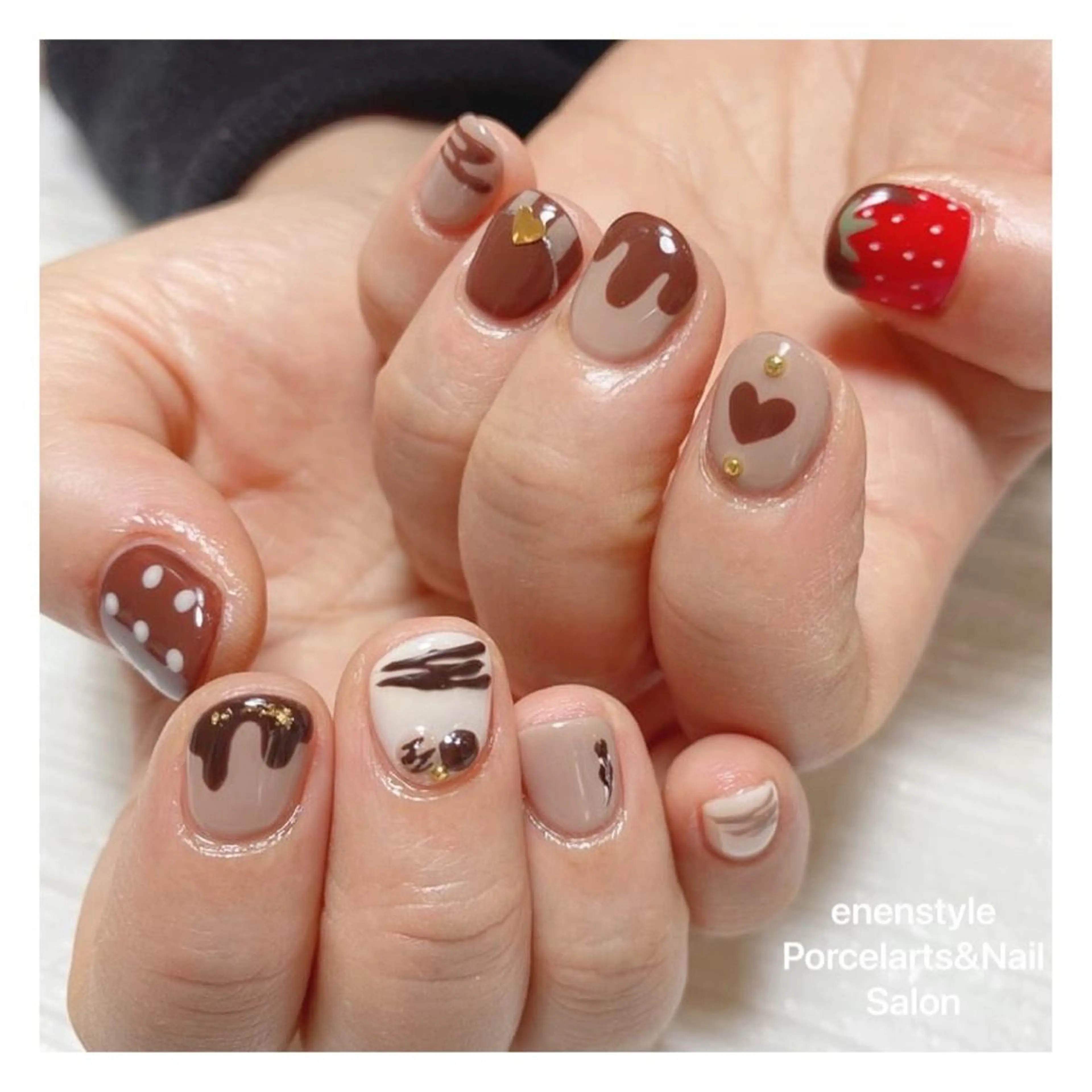 ショート ネイル ハンドネイル 👑enen style👑のネイルデザイン