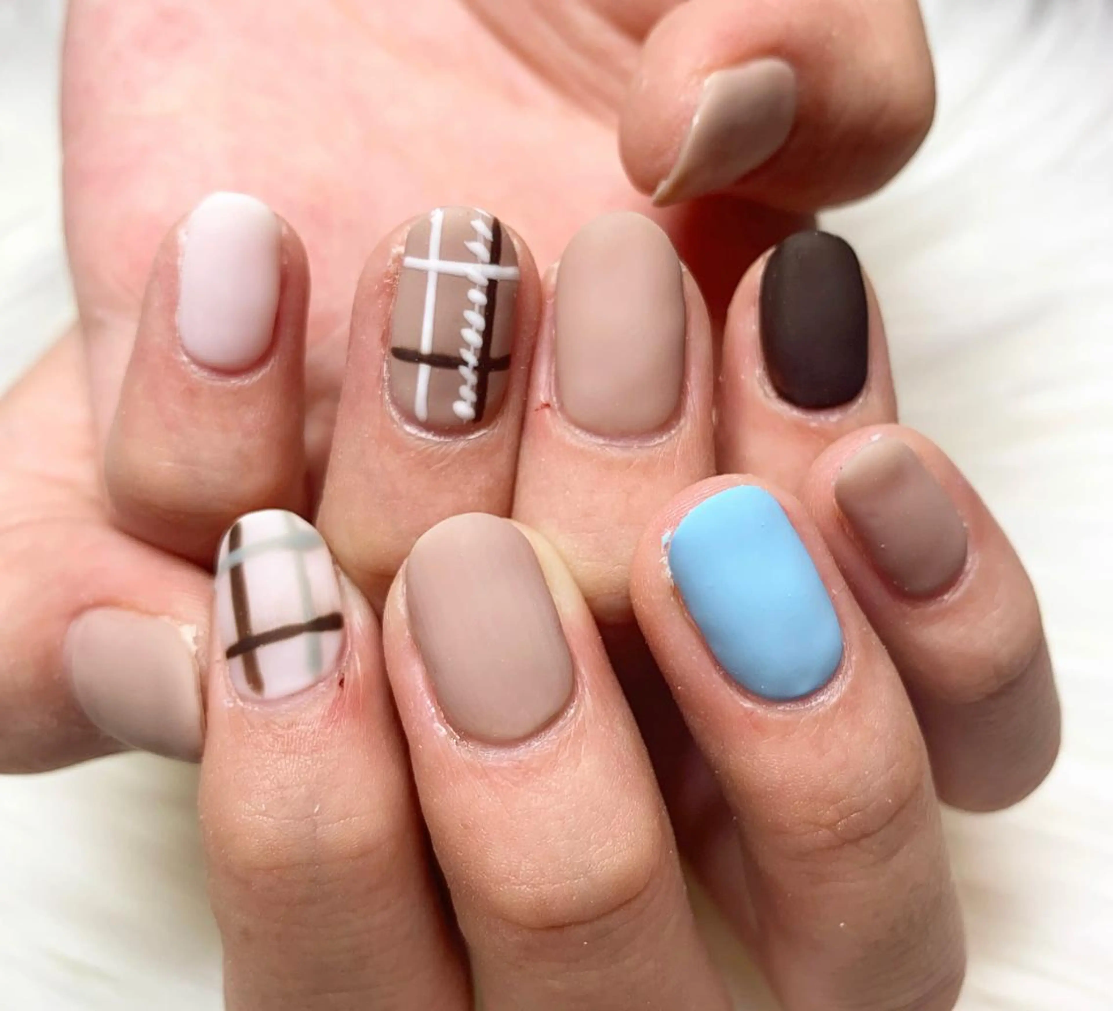 ネイル 駒月 明日香の眉毛・アイブロウイメージ