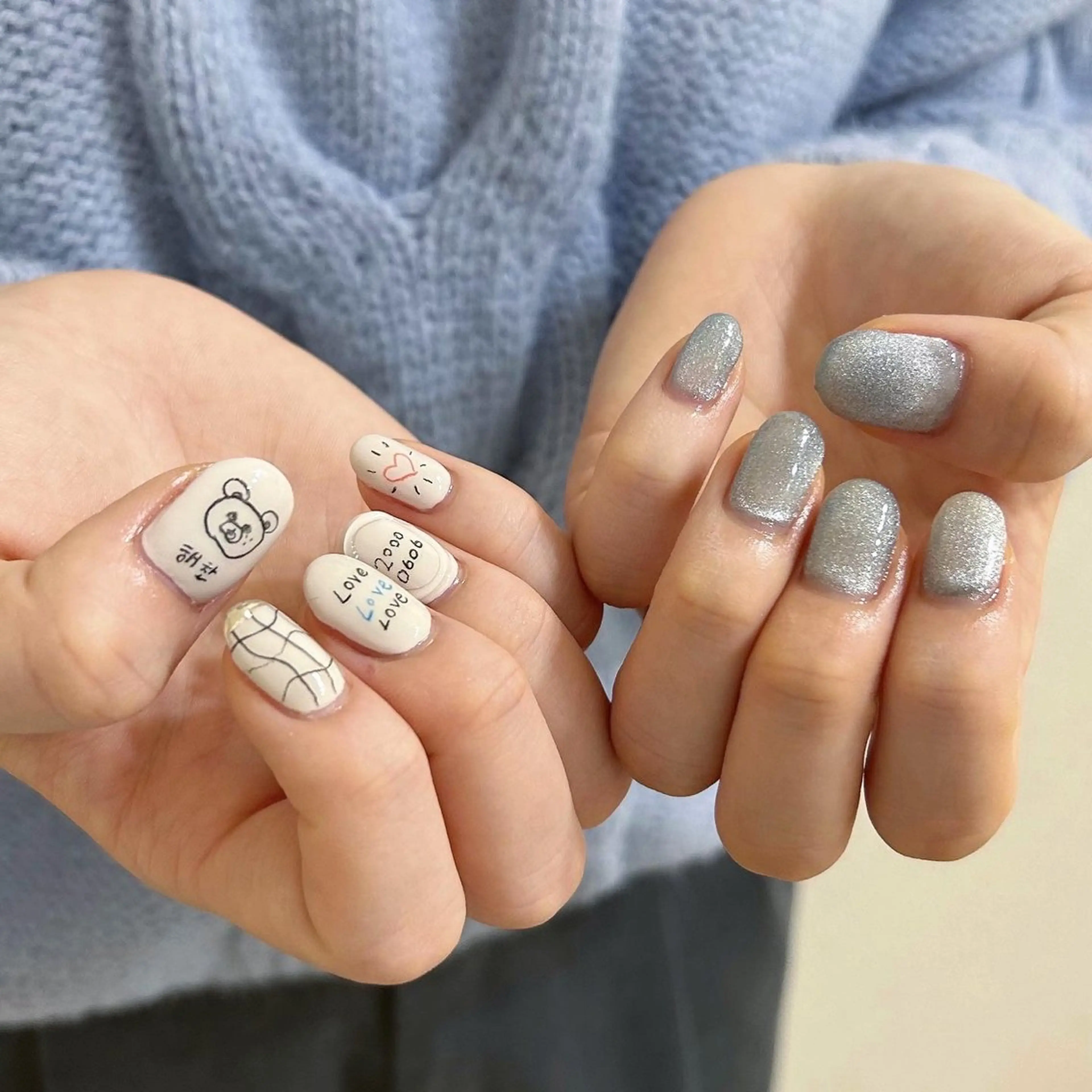 ネイル ブルー フットネイル ジェルネイル キラキラネイル 韓国ネイル RooM -mizuki-のネイルデザイン