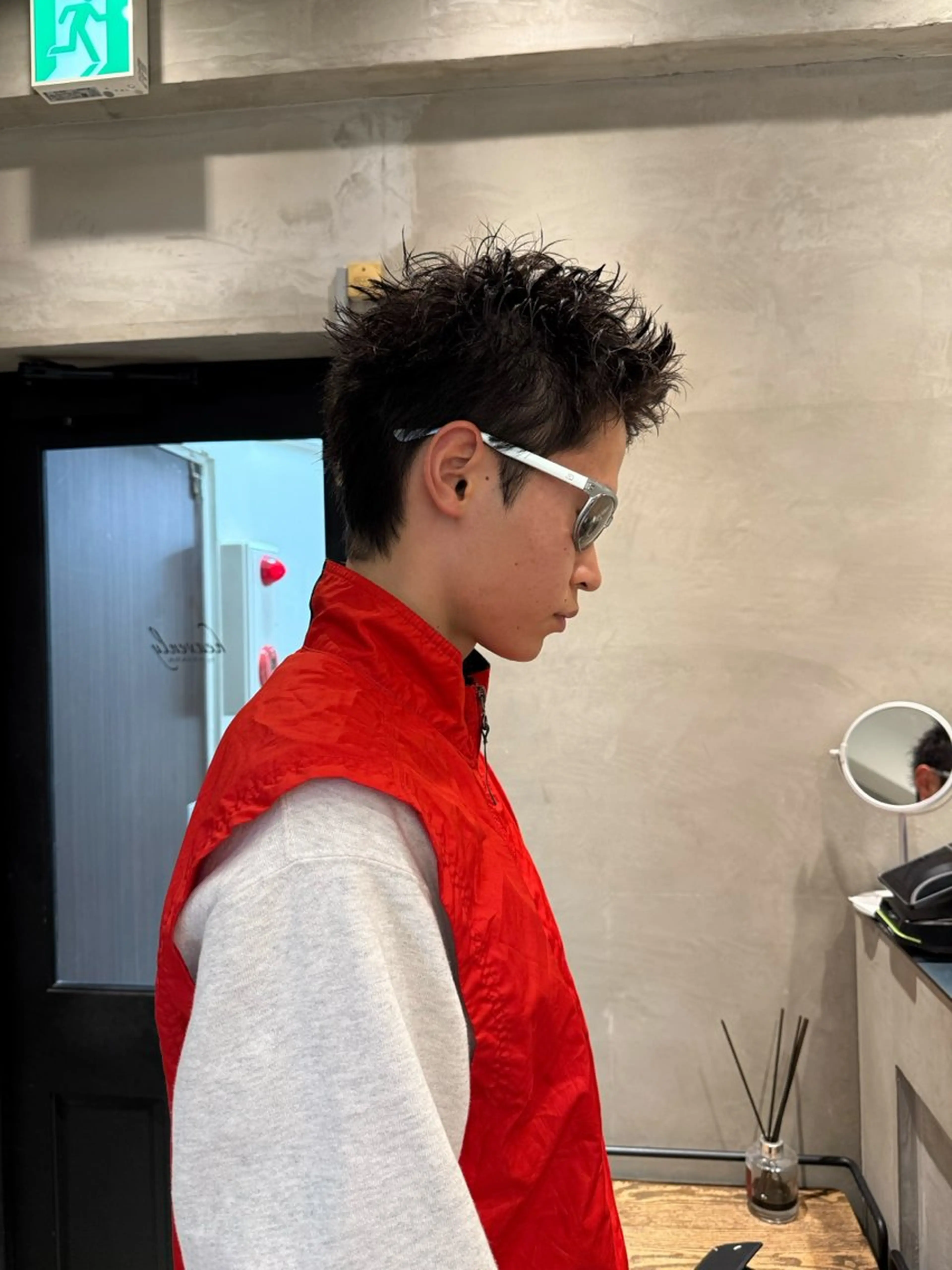 ショート カラー パーマ メンズ スパイキーショート ショートヘア 吉岡 幸之進のヘアスタイル