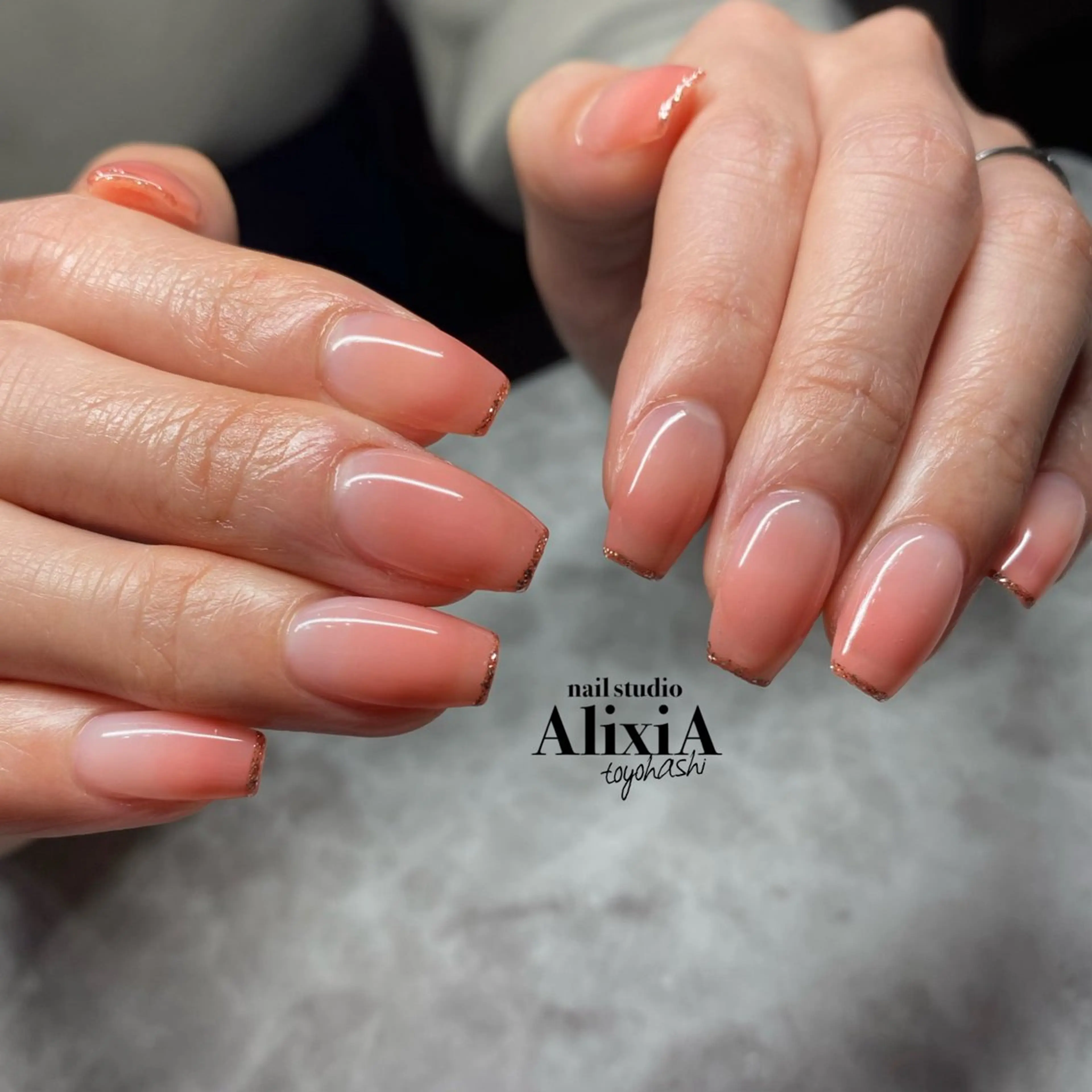 ネイル グラデーション ラメ(グリッター) AlixiA ゆみのネイルデザイン