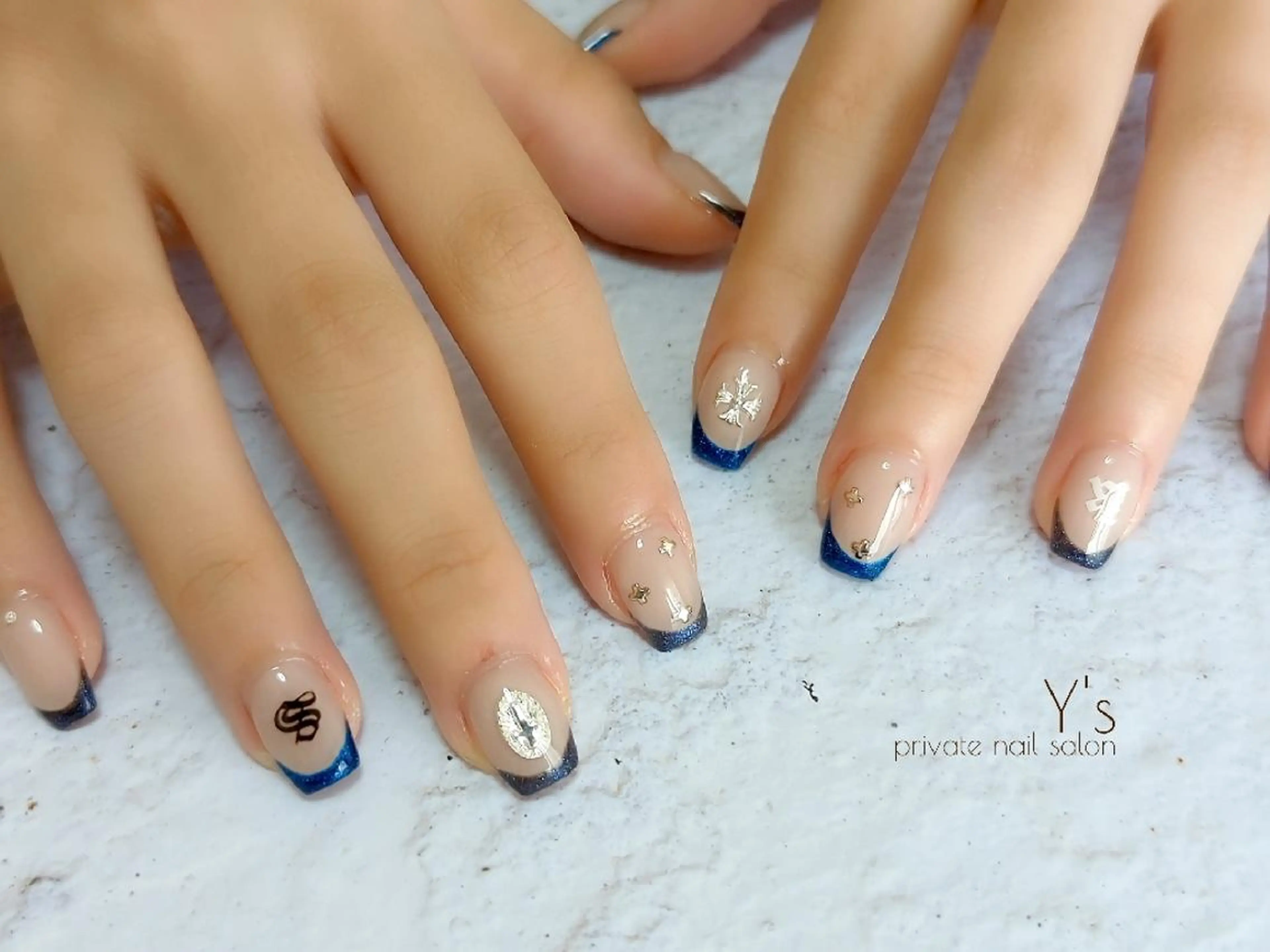 ネイル ハンドネイル YUMI NAGAI  のネイルデザイン