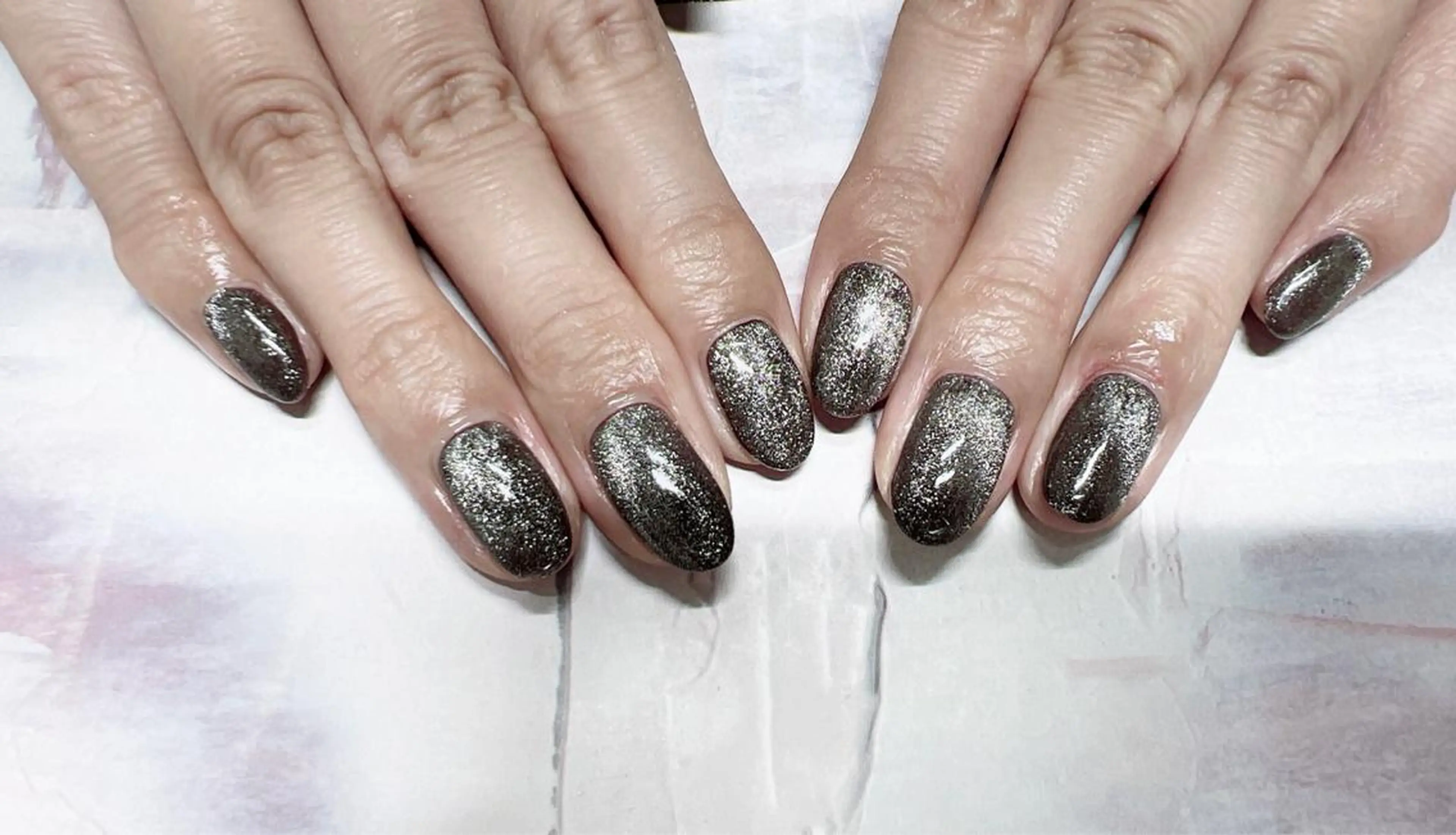 ネイル ブラウン マグネットネイル ハンドネイル mogunail &blowのネイルデザイン