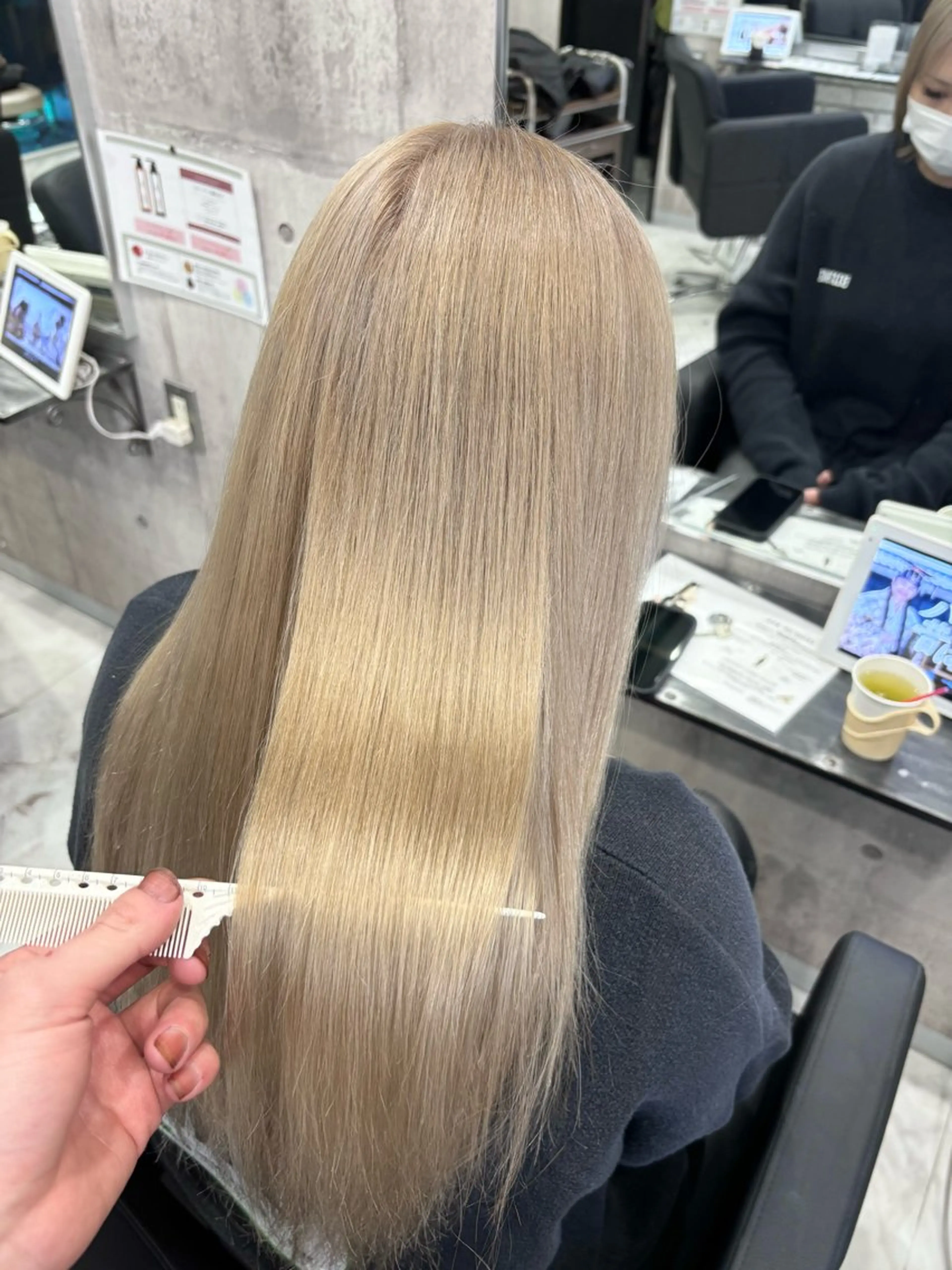 ミディアム カラー ヘアカラー トリートメント 🥣ケアブリーチカ ラーTakato🥛のヘアスタイル