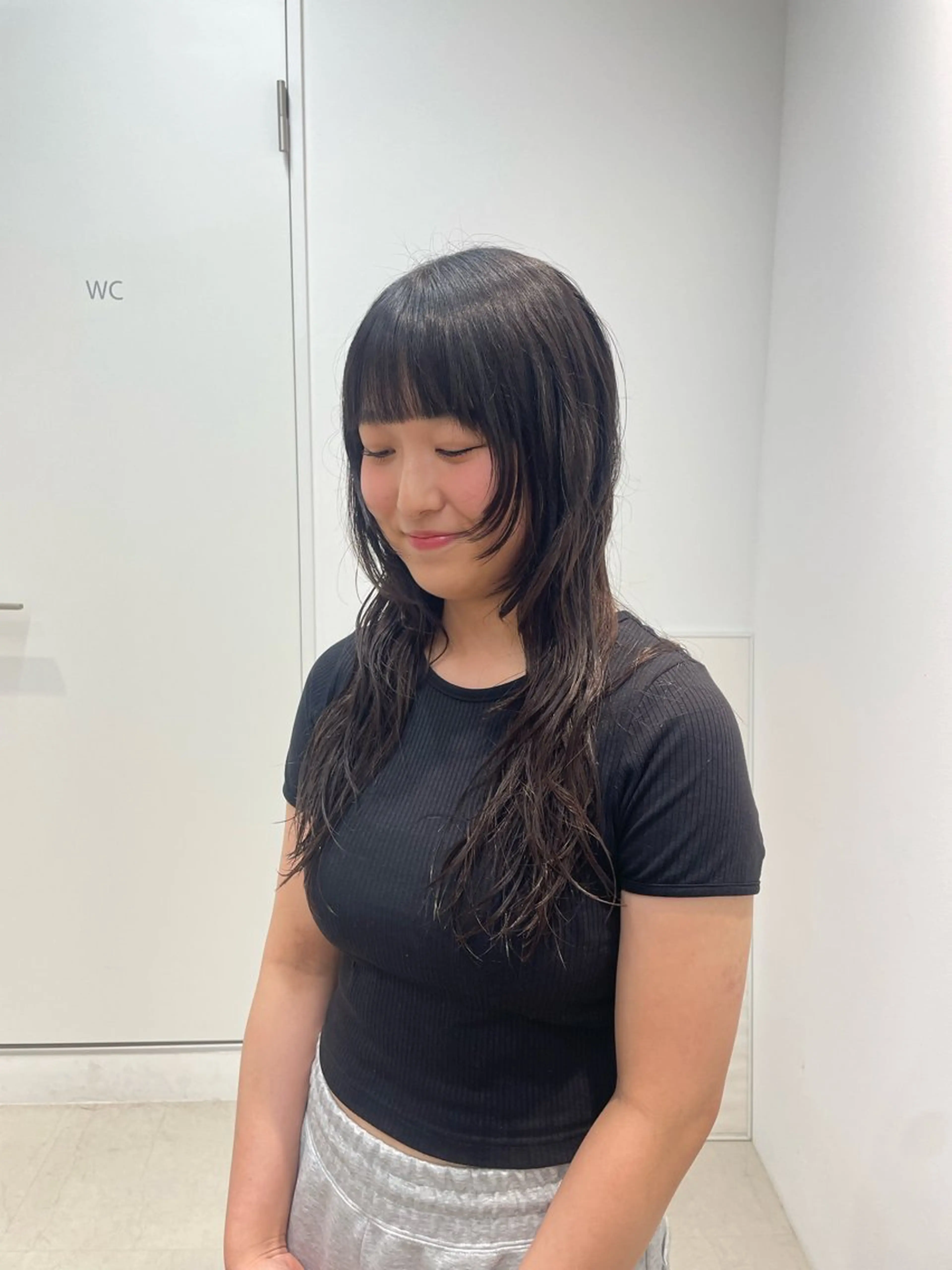 ロング 顔周りカット H I ＮＡのヘアスタイル