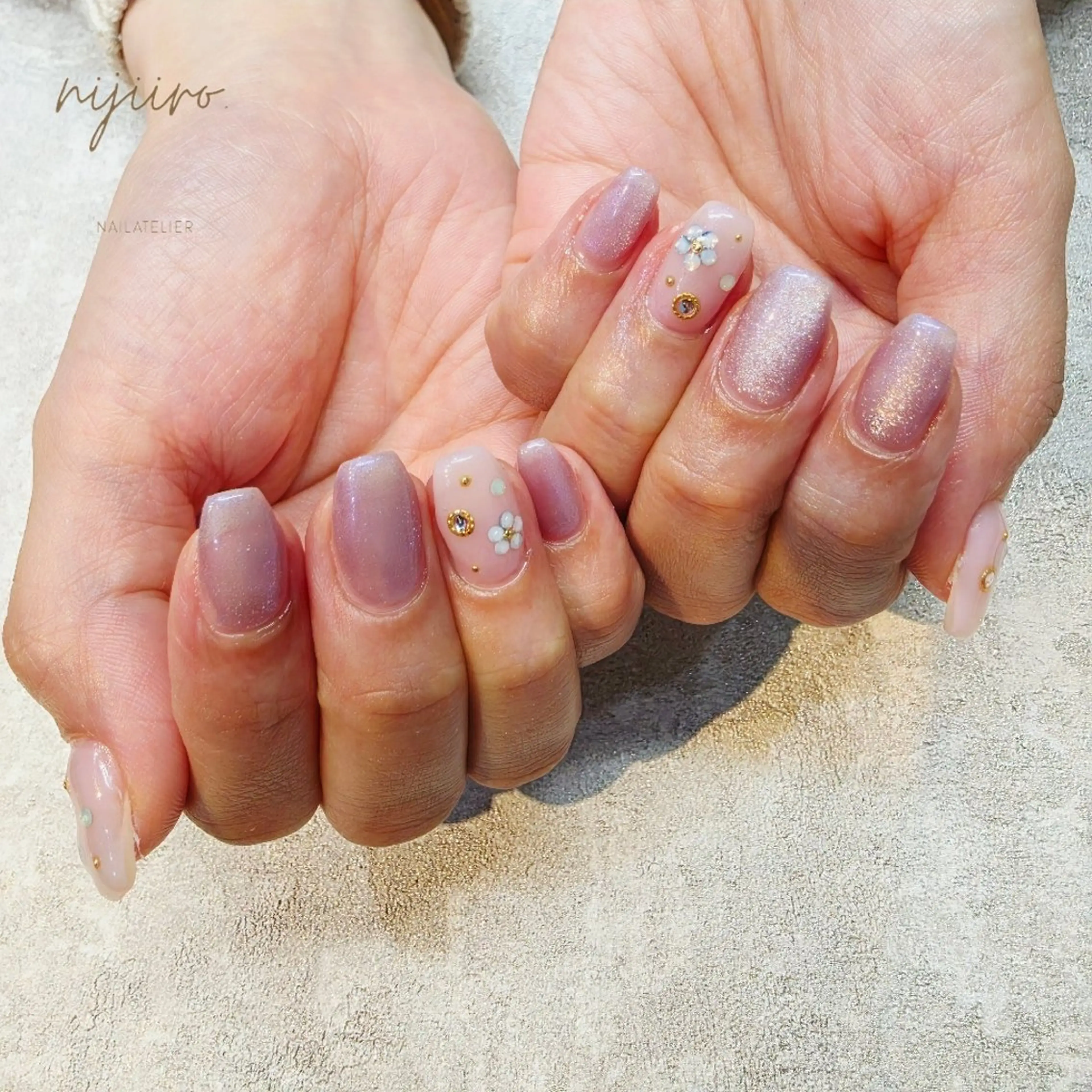 ネイル ハンドネイル nijiiro🌈 サトウのネイルデザイン