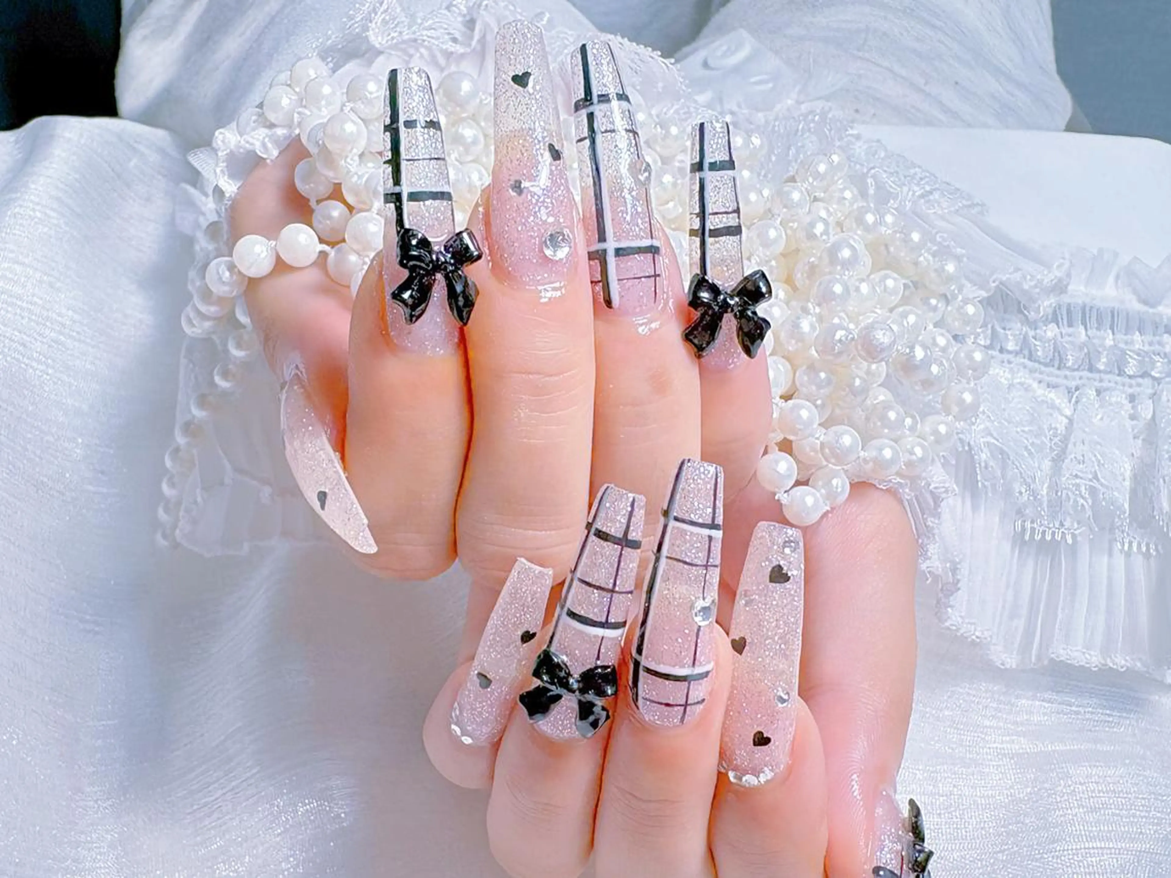 ネイル ハンドネイル 🎀鈴音🎀 ワンホンネイルのネイルデザイン