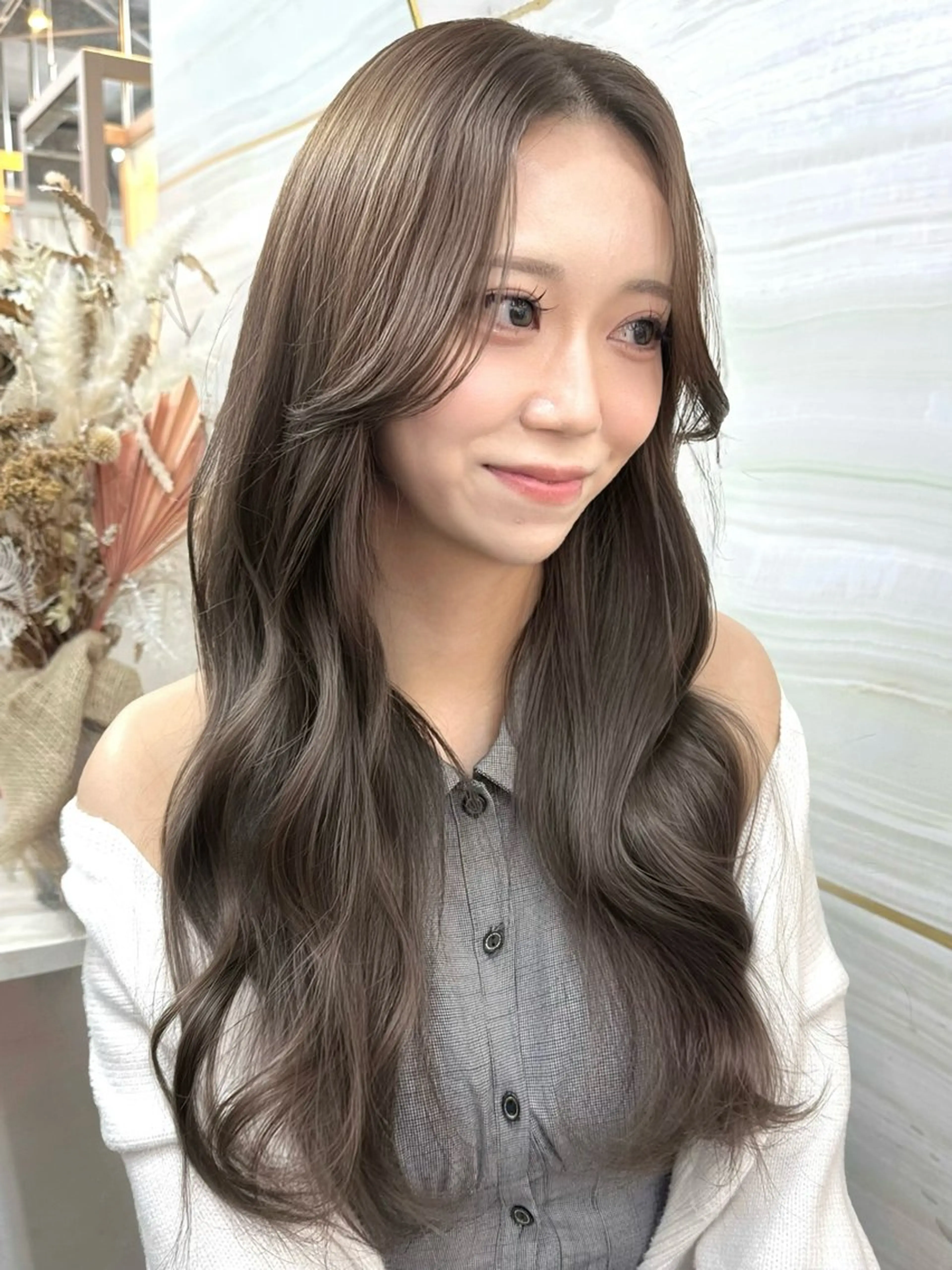 ロング くびれヘア 顔周りカット 髪質改善 ヨシンモリ 韓国風ヘア 🦋高瀬寛菜🦋 韓国/ブリーチのヘアスタイル