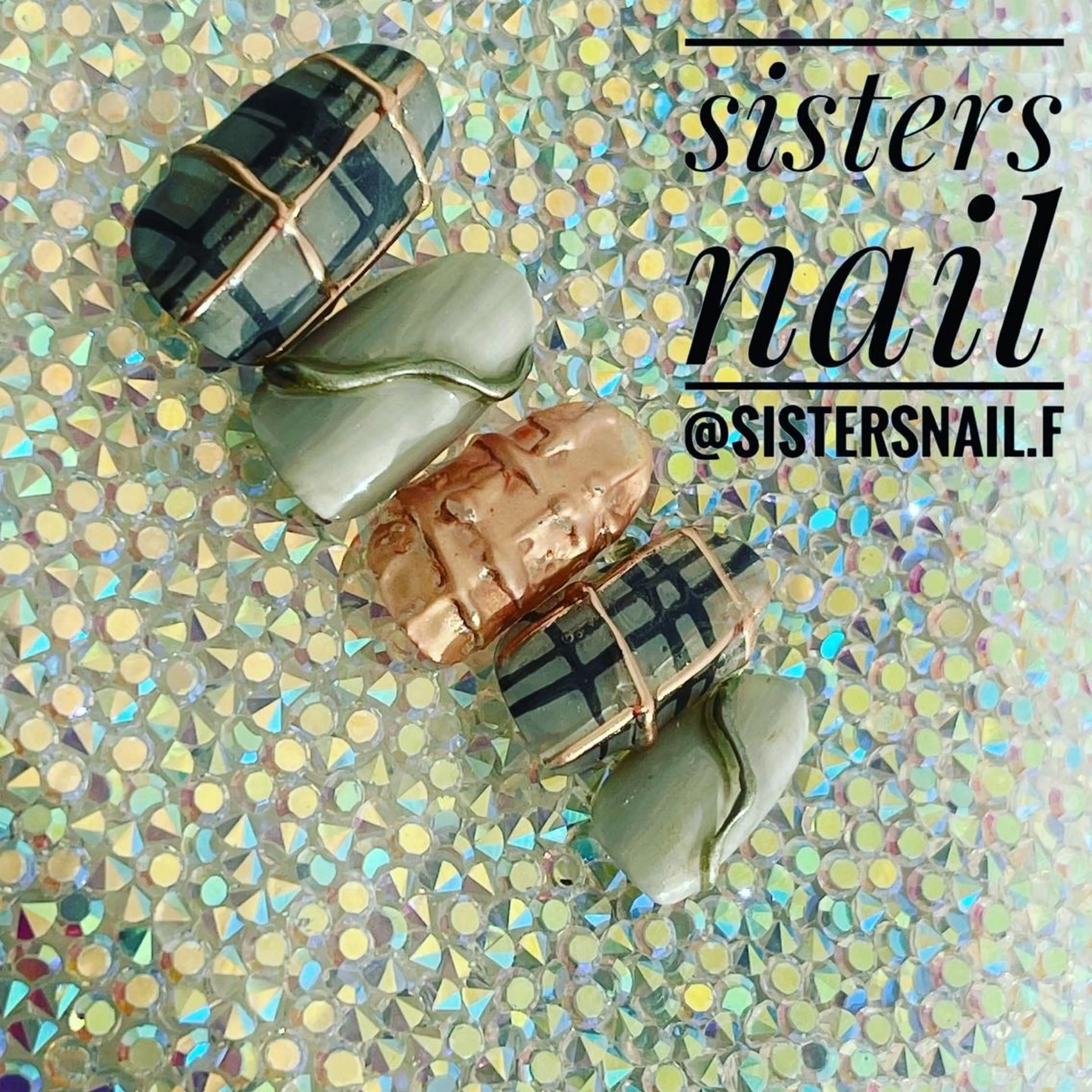 ネイル アートネイル キラキラネイル ニュアンスネイル スカルプネイル sisters nail.fのネイルデザイン