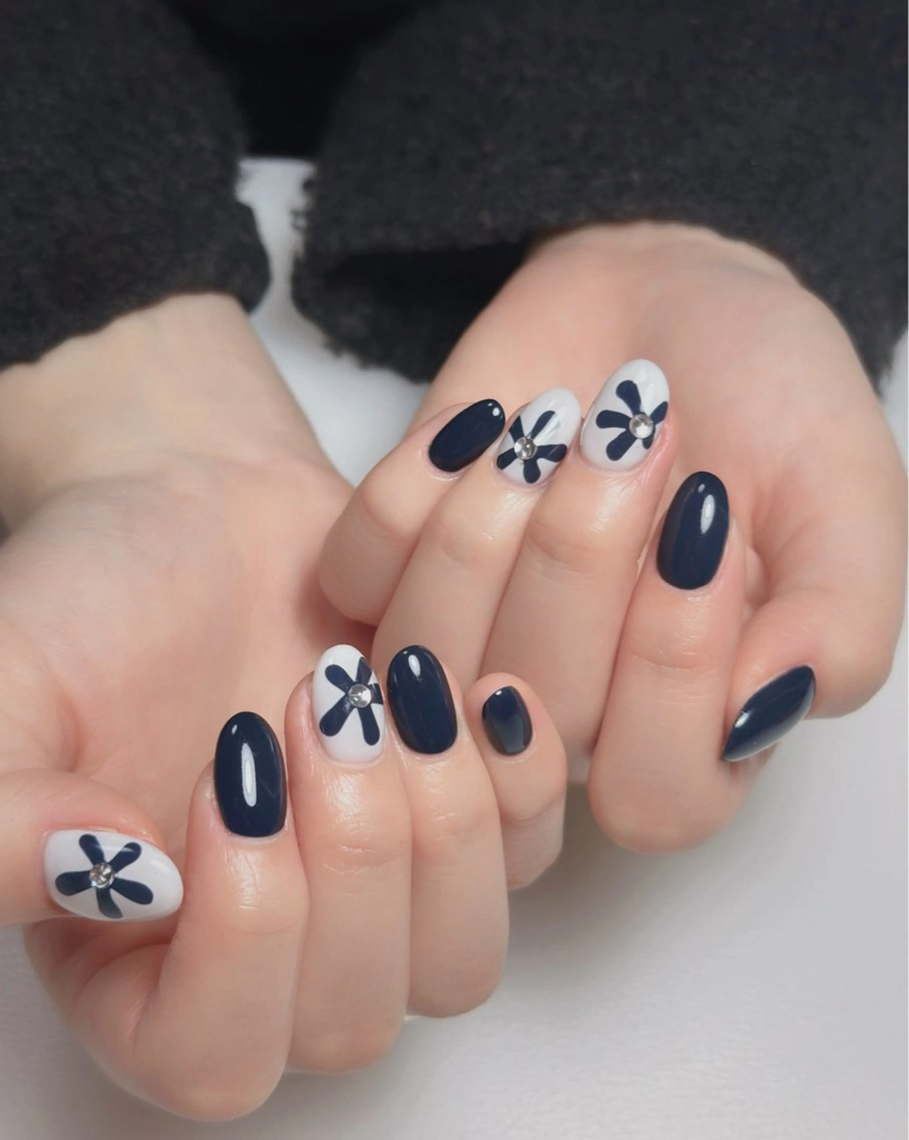 ネイル オーロラネイル 長さ出し フットネイル ラメ(グリッター) ラメグラデーション ハンドネイル 👍thumbs up nail👍のネイルデザイン