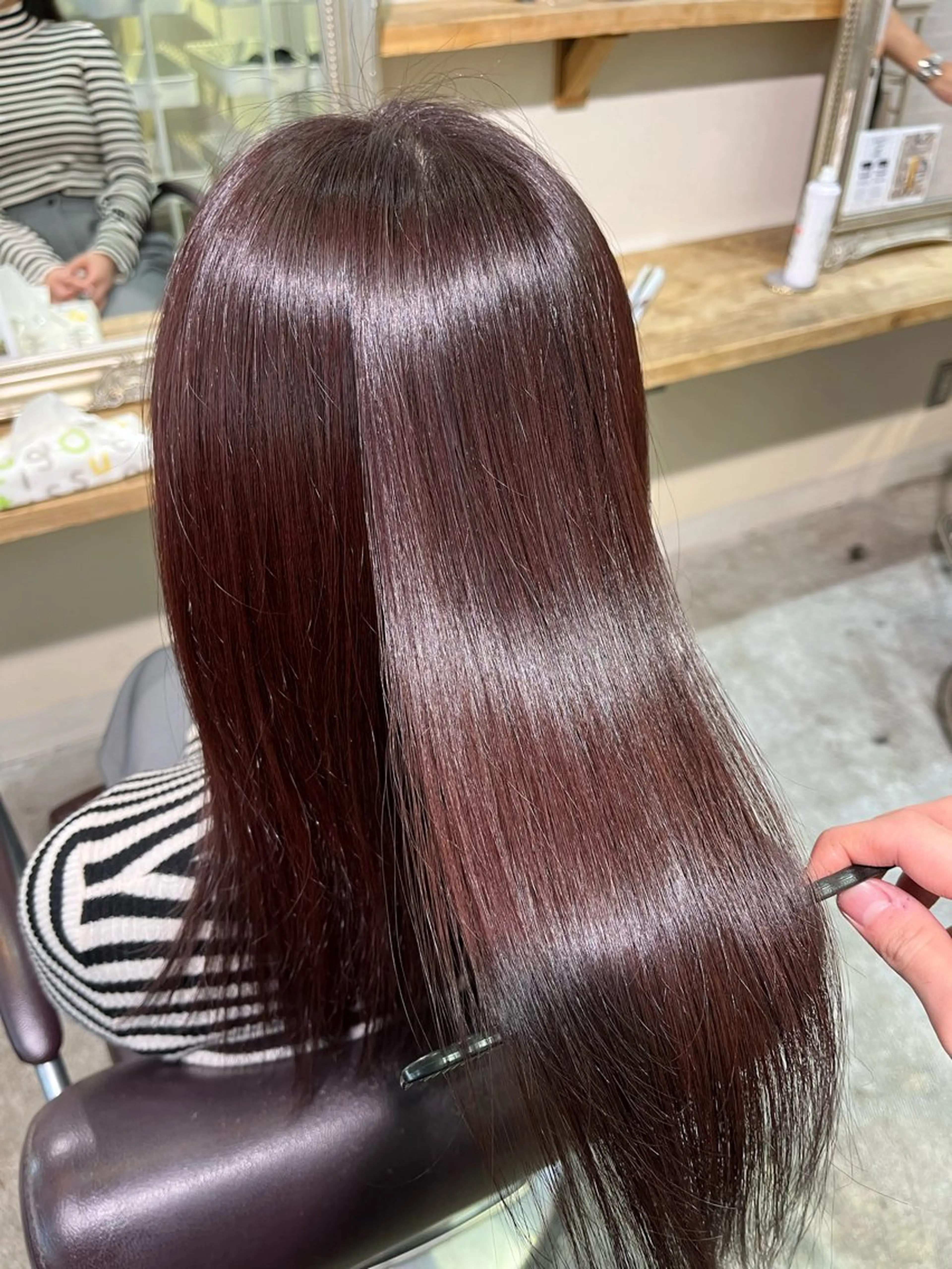 セミロング カラー ヘアカラー トリートメント フェザーパーマ🌙 毛流れ yuzukiのヘアスタイル
