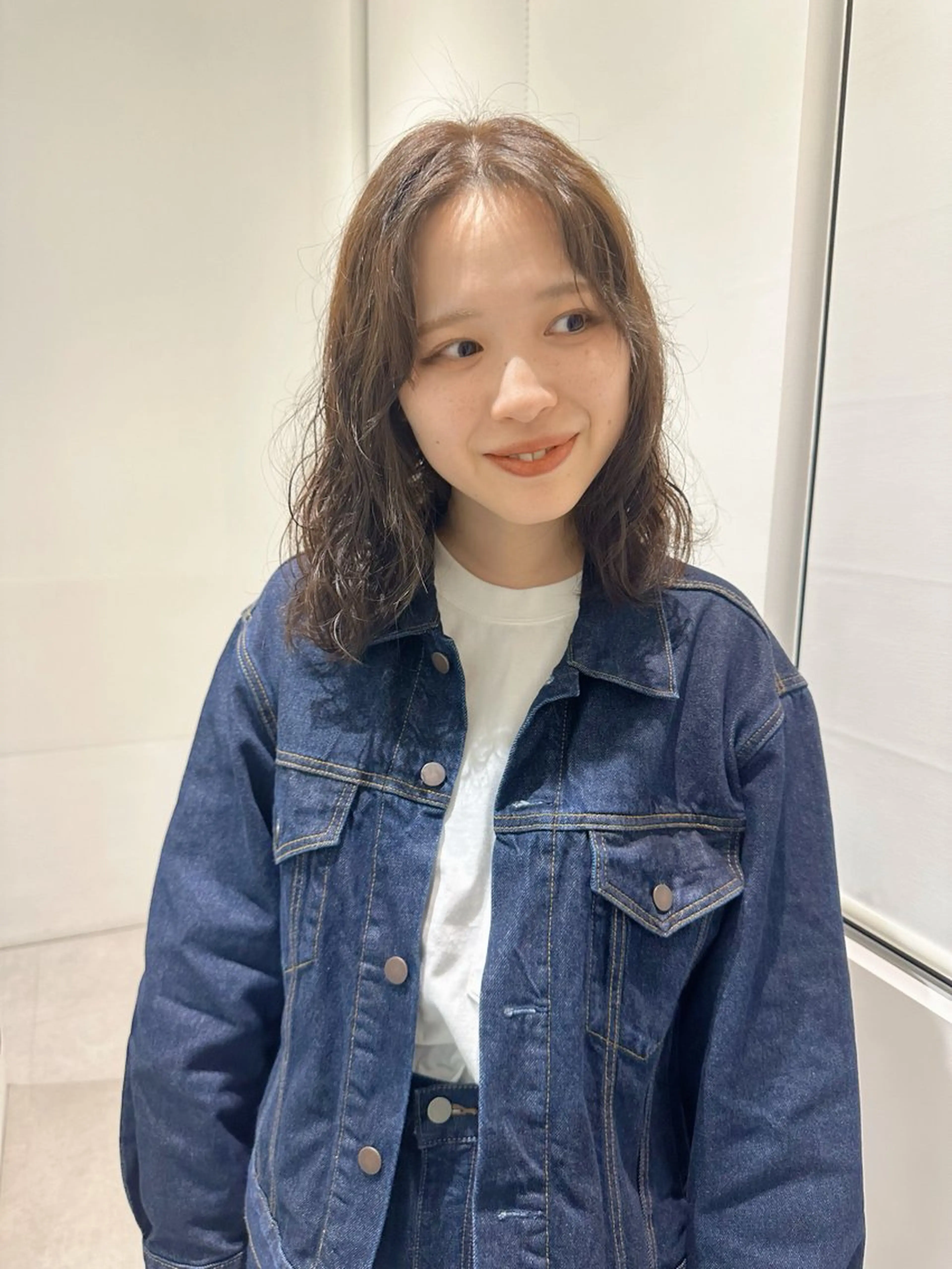 ミディアム パーマ ミディアムパーマ 似合わせカット 小顔カット SALOWIN 名古屋名駅店所属・パーマ/パーマ落とし /藤木舜太のヘアスタイル