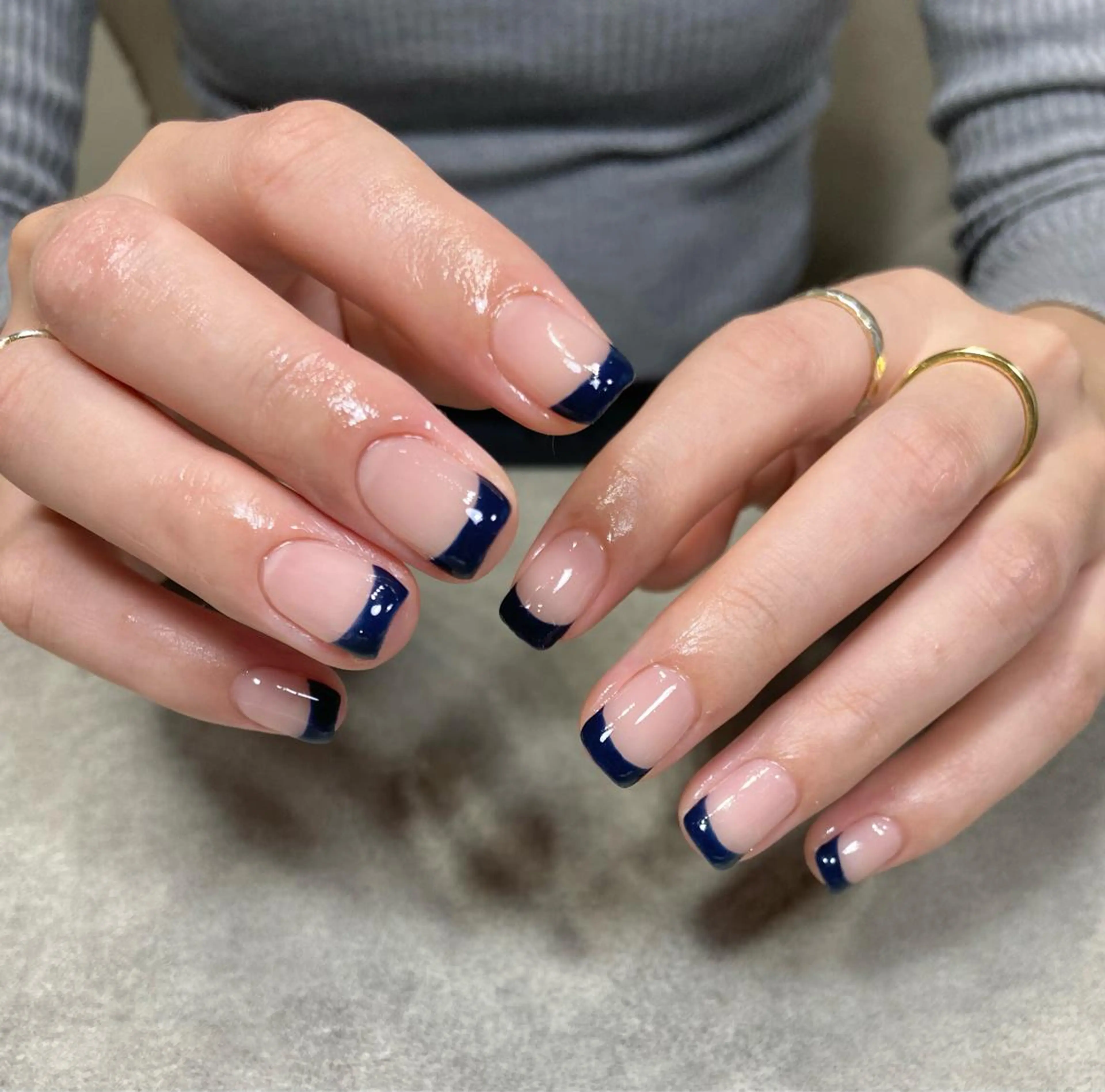 ネイル フレンチネイル ネイビー ショートネイル シンプルネイル スクエアネイル salon de oct.のネイルデザイン