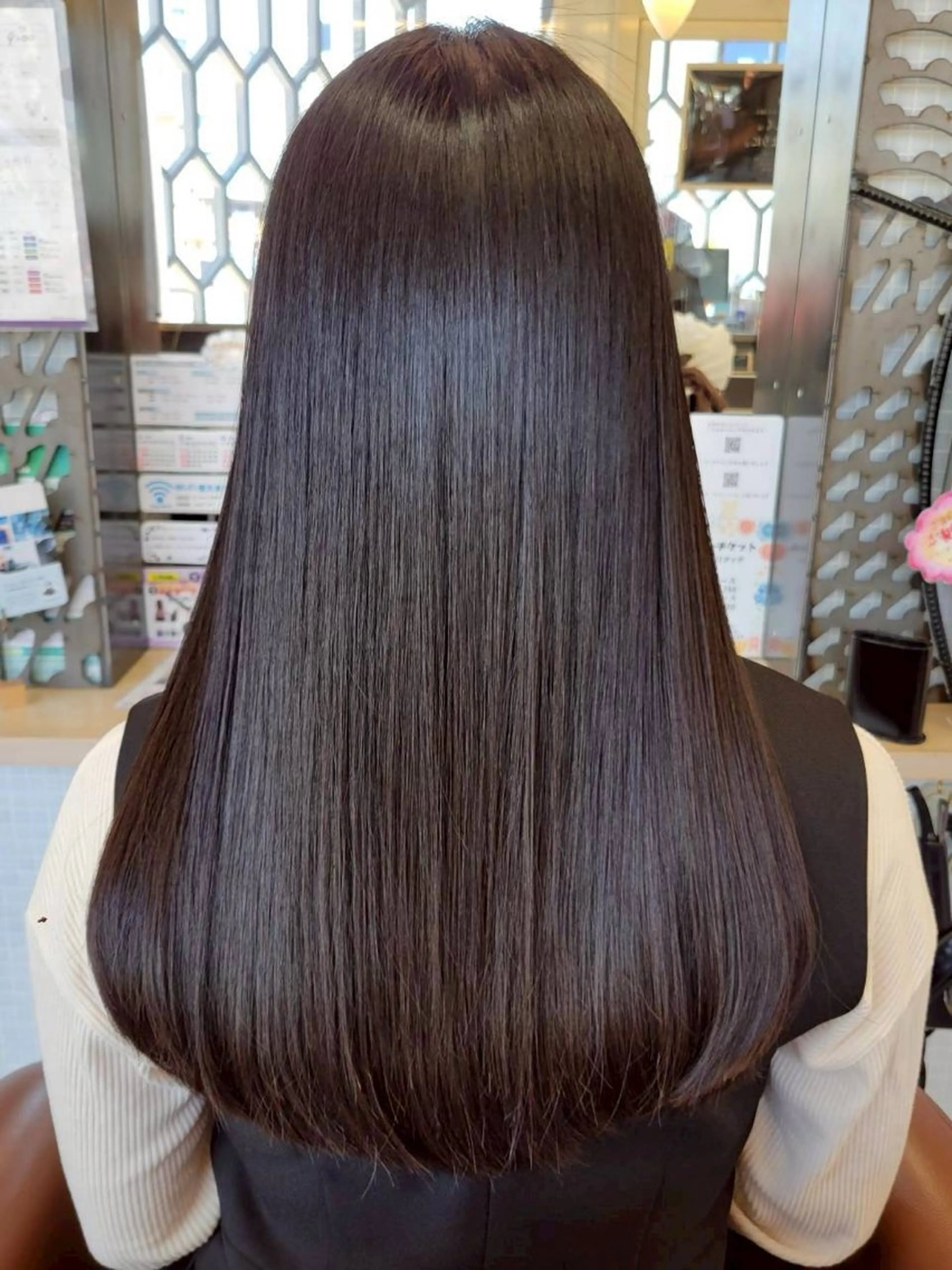 毛先のみor枝毛カット(ラインを変えないカット)の写真