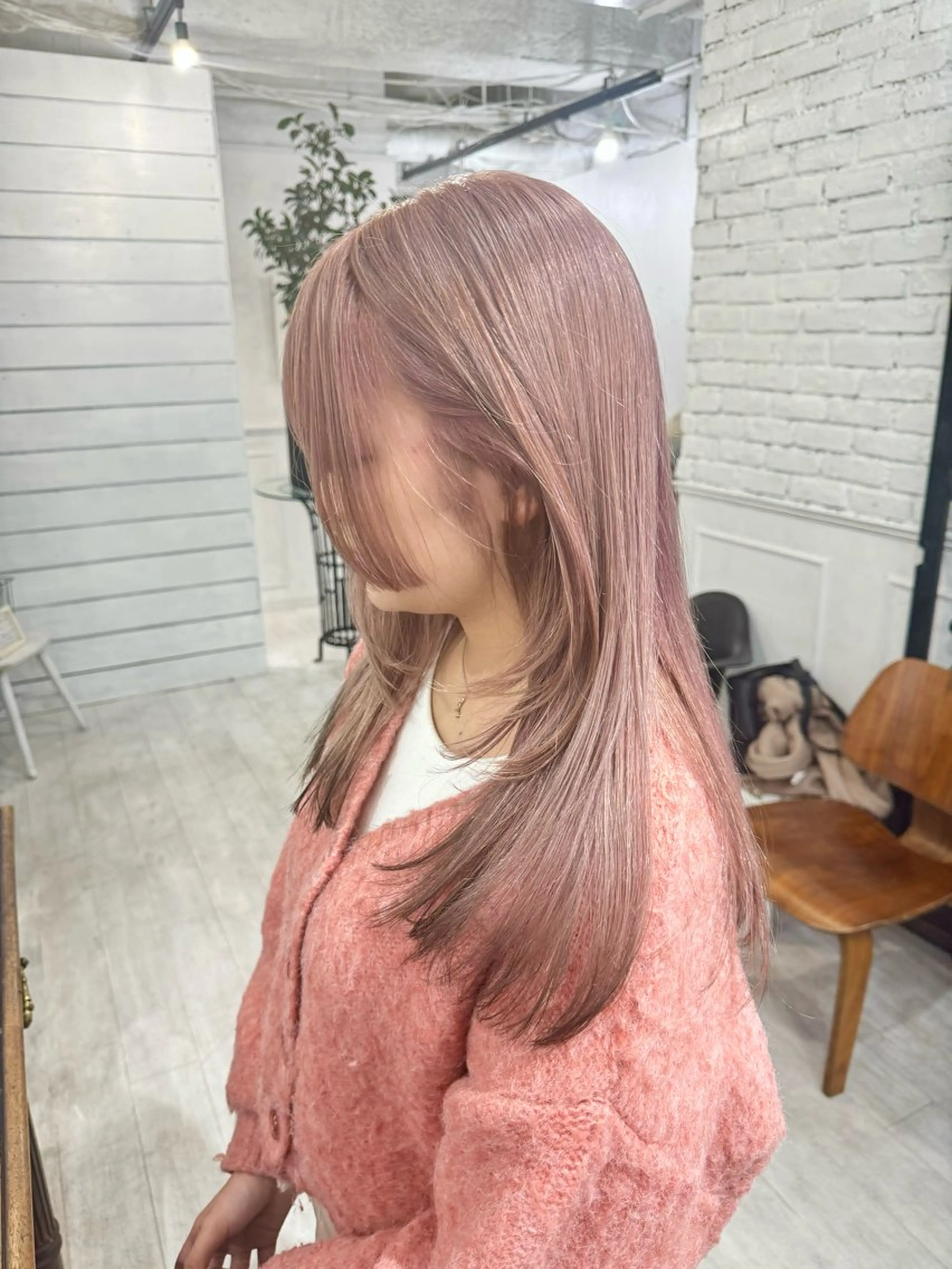 ロング カラー バレイヤージュ ミストバング ベージュカラー ブリーチ 抜きっぱなしブロンド 札幌ブリーチカラー/ ダブルカラー/ドイのヘアスタイル