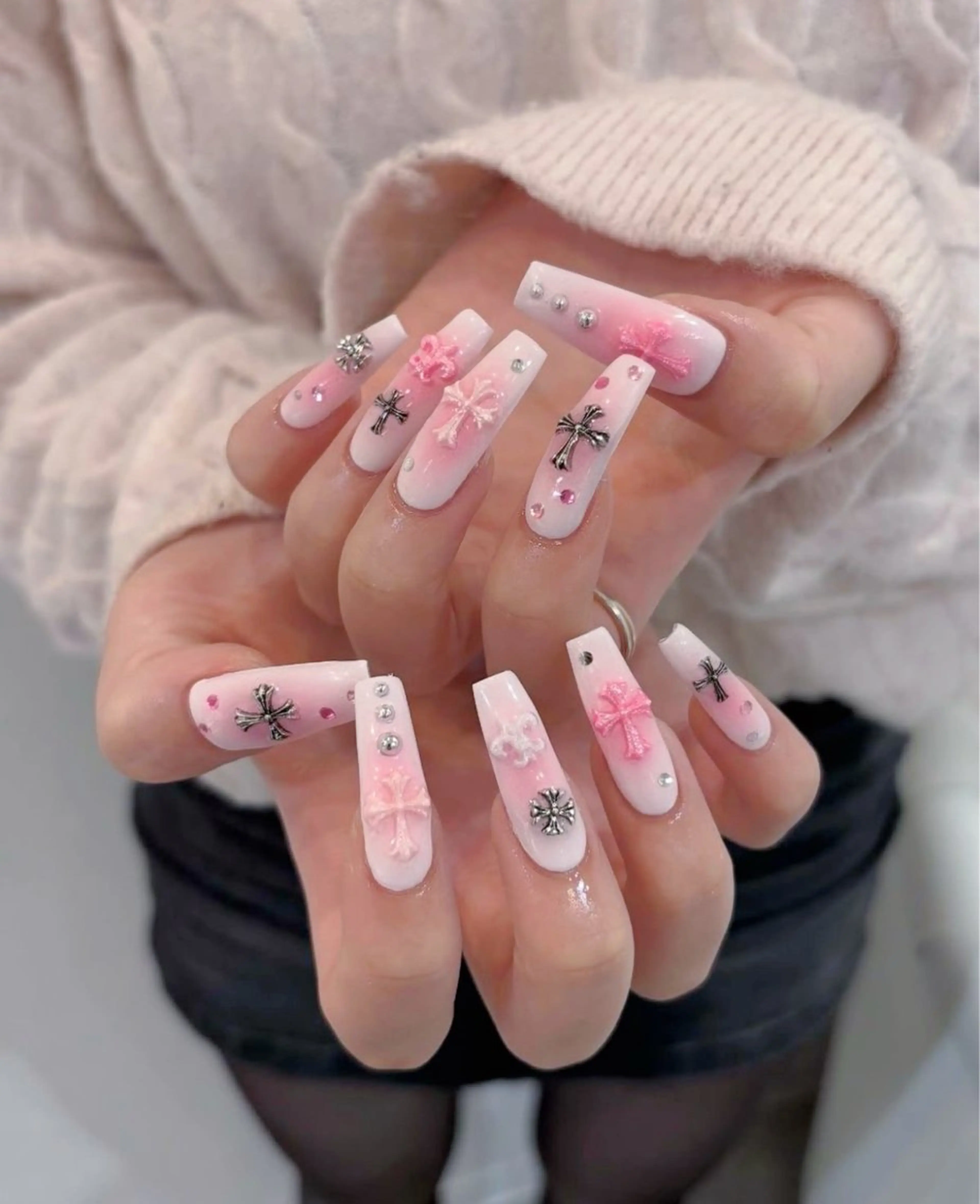 ロング T&D NailSalonのネイルデザイン