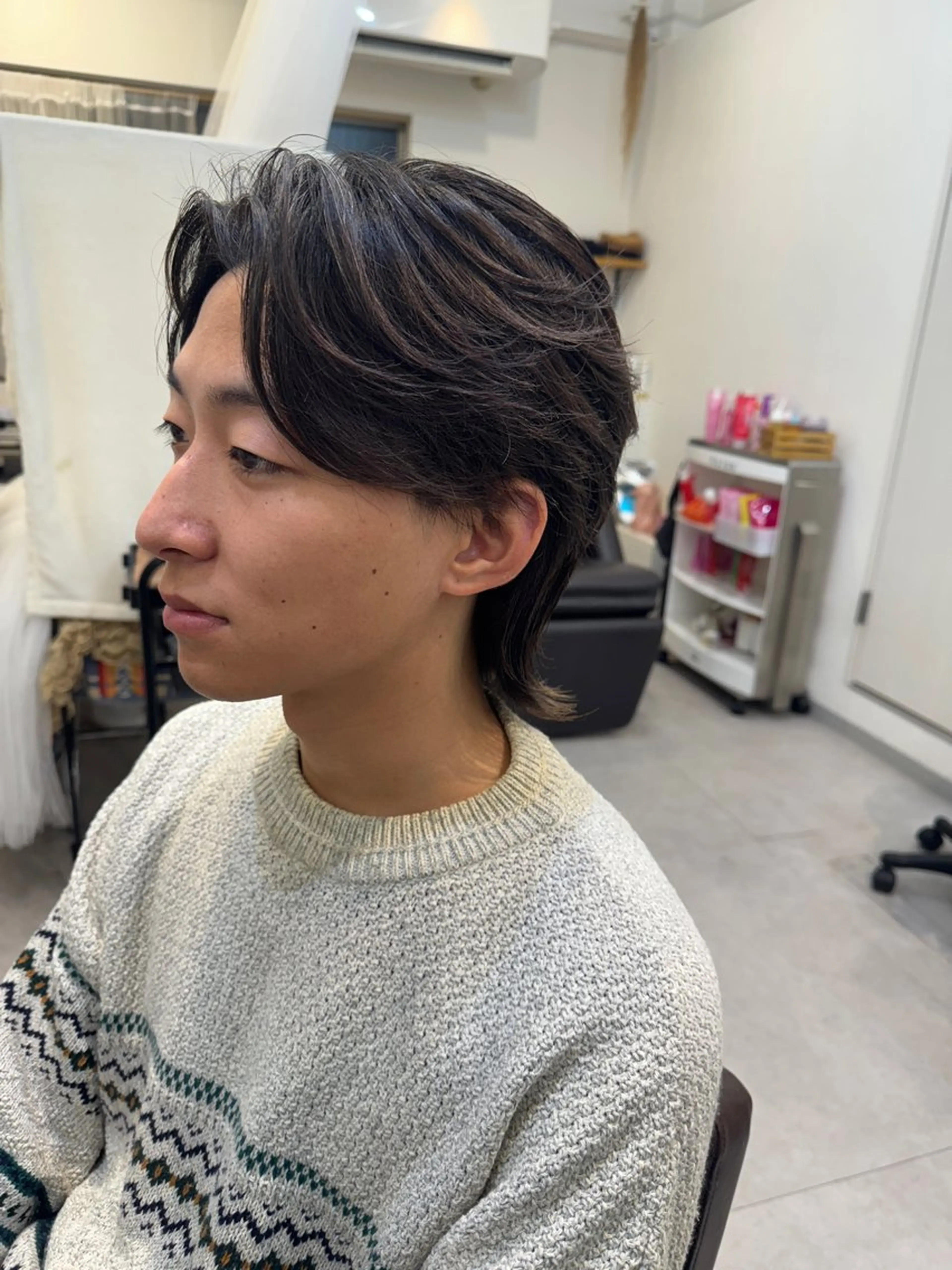 ミディアム メンズ センターパート メンズウルフカット ウルフカット カット 似合う髪型が 分からない方へのヘアスタイル