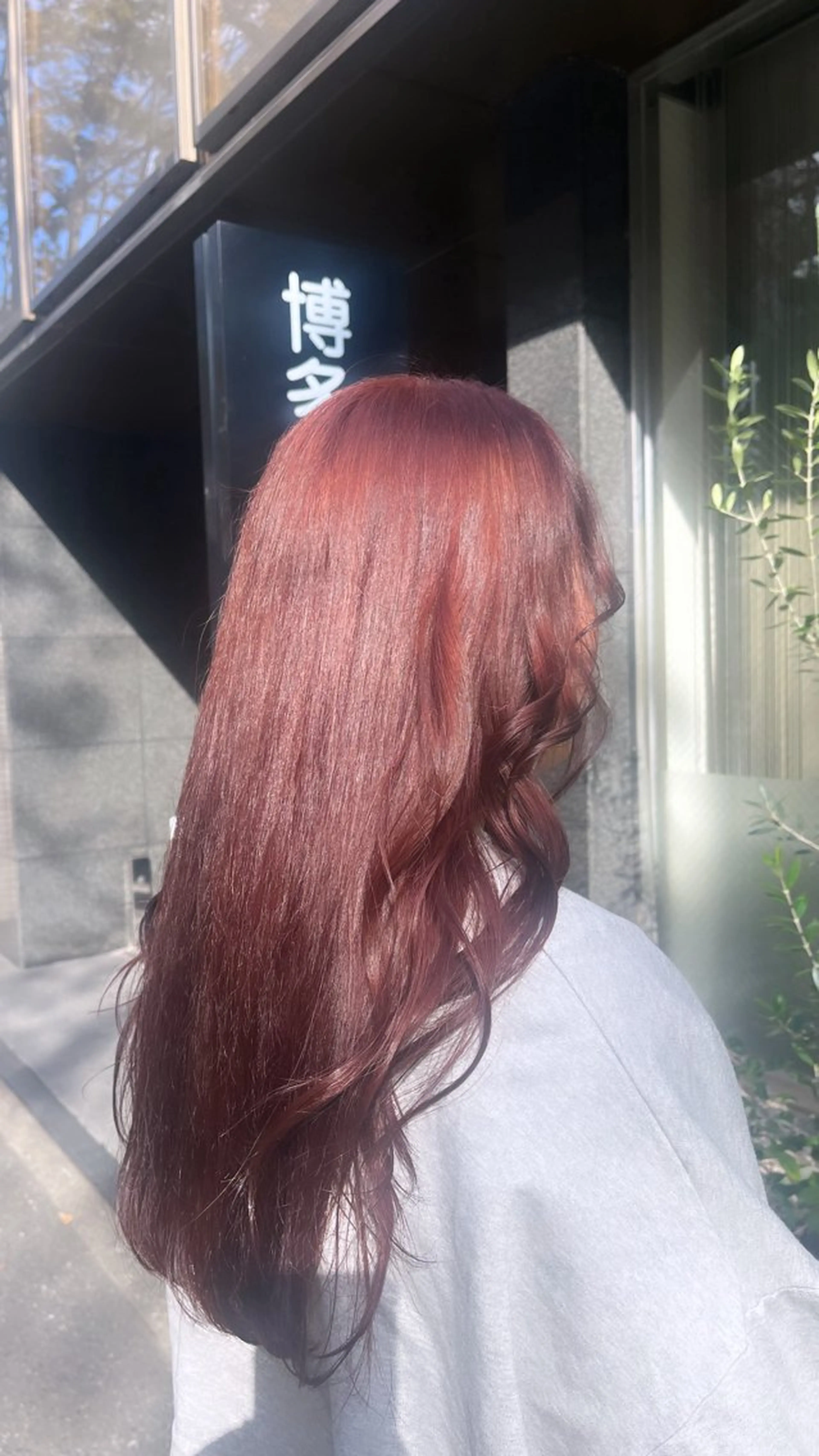 ロング カラー ブリーチ ブラウンカラー レッドカラー レッドブラウン カット ヘアカラー まみ/レイヤーカット /暖色カラーのヘアスタイル