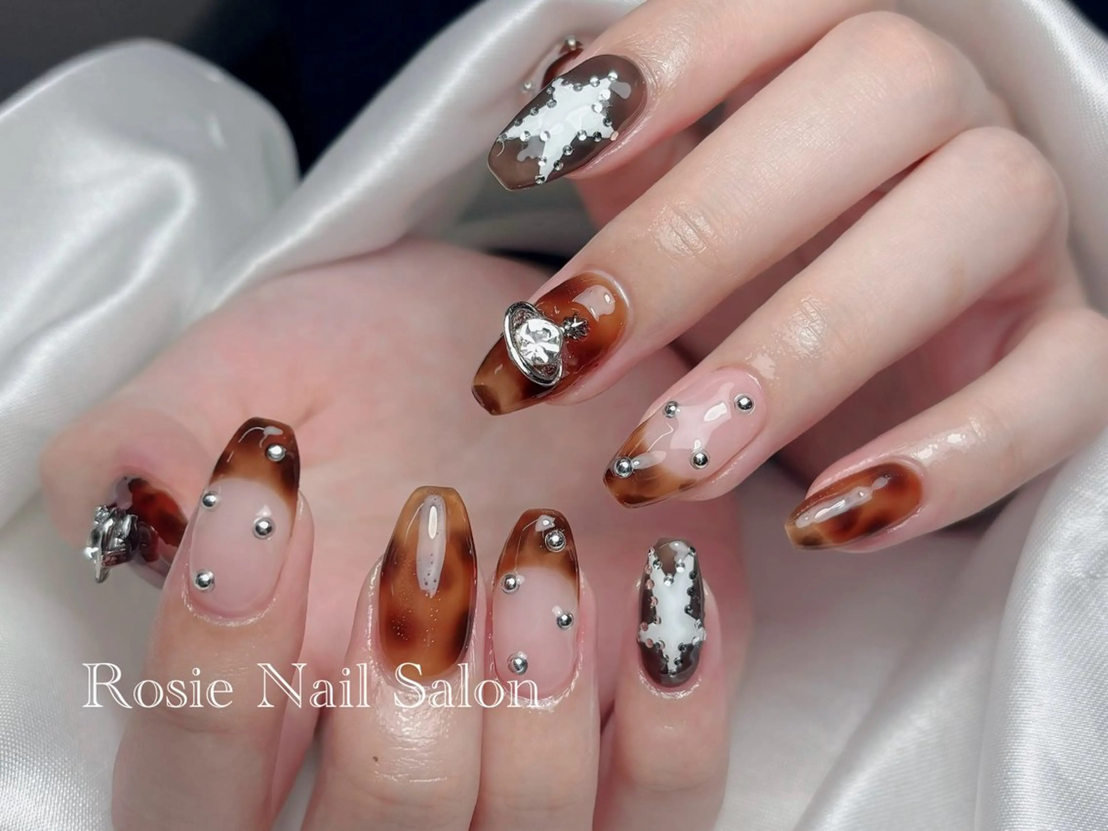 ネイル Rosie Nail サロン南越谷のネイルデザイン