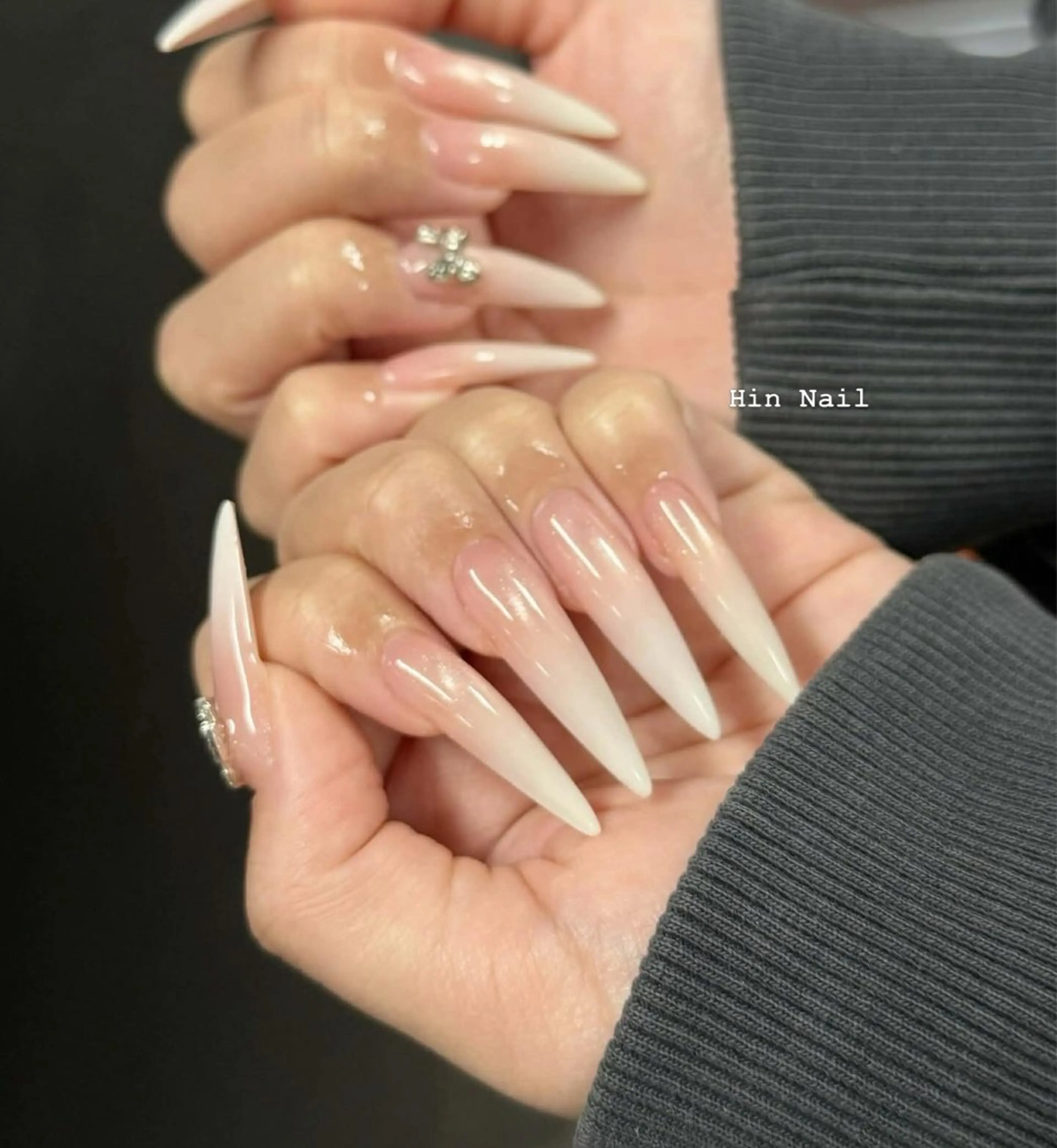 ネイル ハンドネイル HIN NAILのネイルデザイン