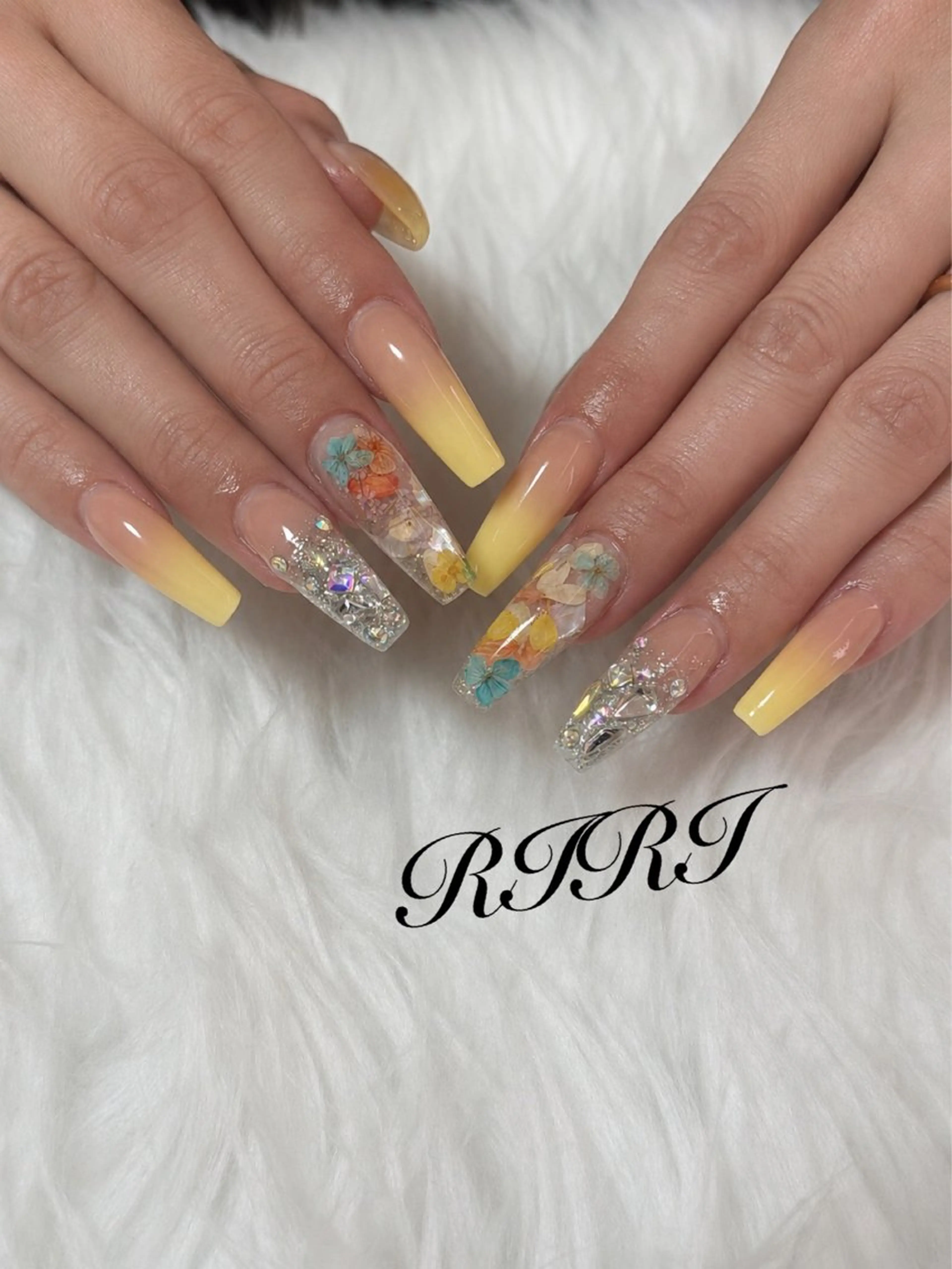 ネイル ハンドネイル riri オーナーのネイルデザイン