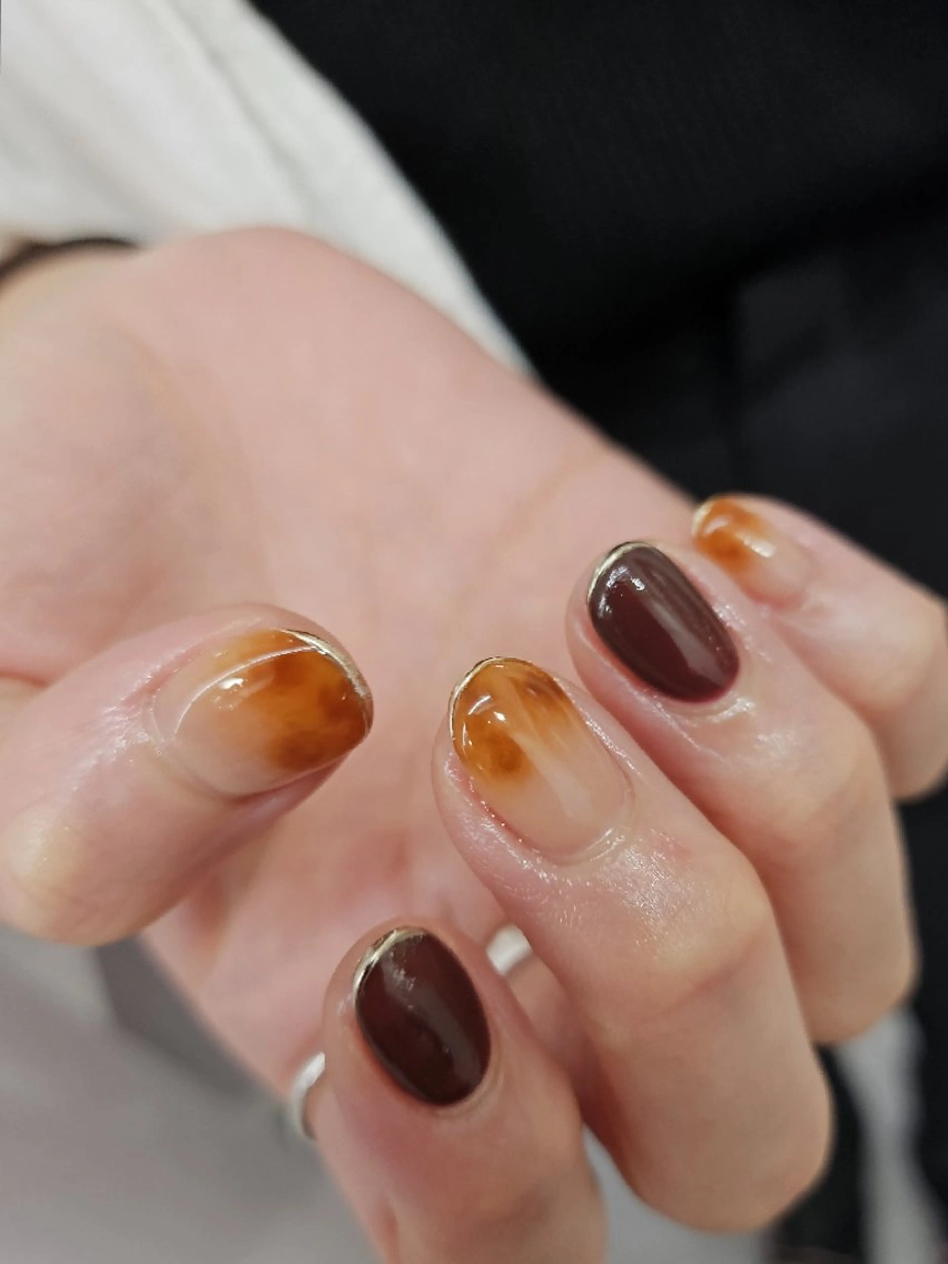 ネイル べっ甲ネイル フレンチネイル ジェルネイル ミラーネイル 持ち込み ハンドネイル puku nail 🌼kazu🌼のネイルデザイン