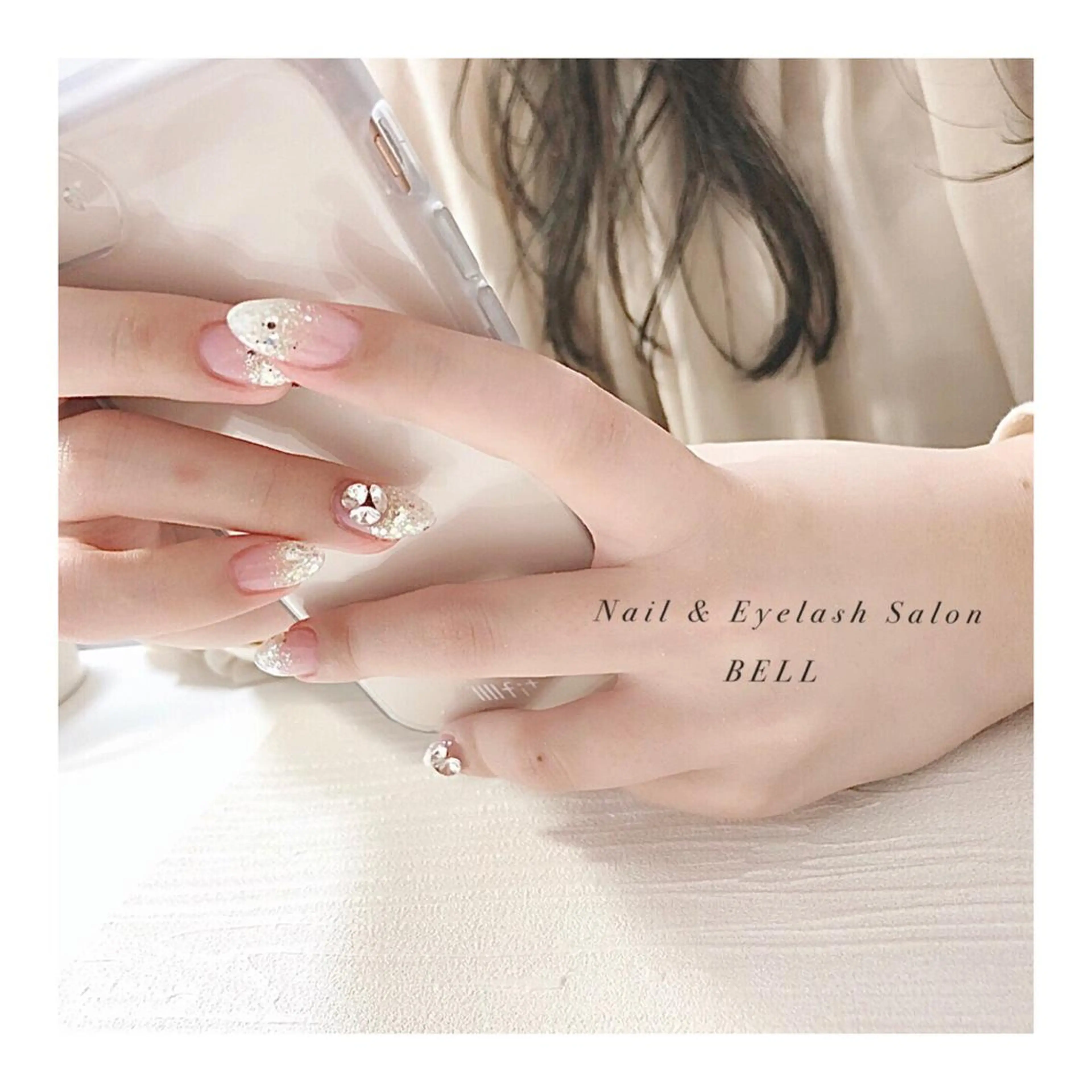 ネイル グラデーション ラメ(グリッター) ラメグラデーション シンプルネイル ハンドネイル ROI. Ayumi.のネイルデザイン