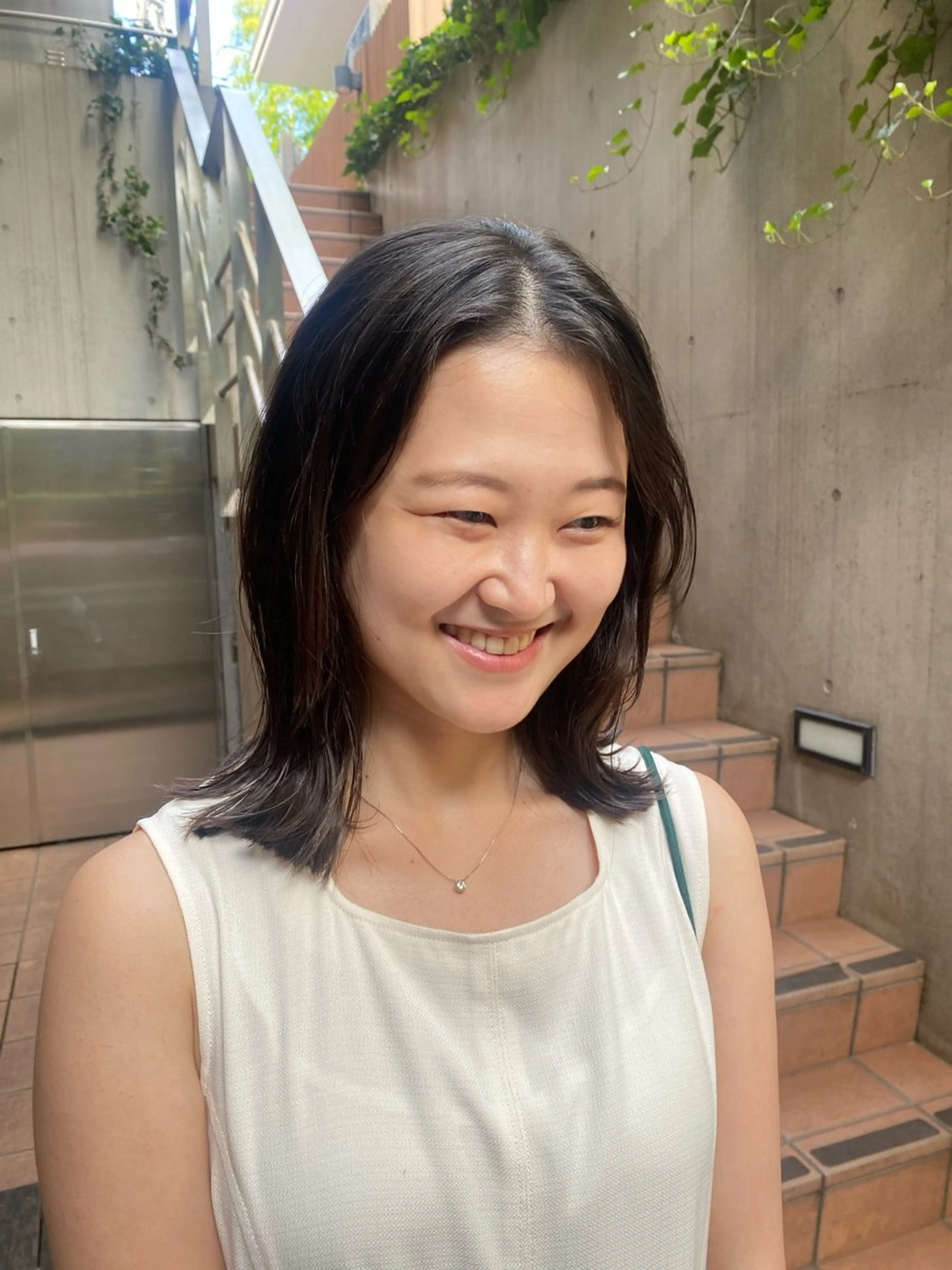 ミディアム カット トリートメント 大人可愛い♡コテ巻き パーマ🌼杉田 萌恵のヘアスタイル