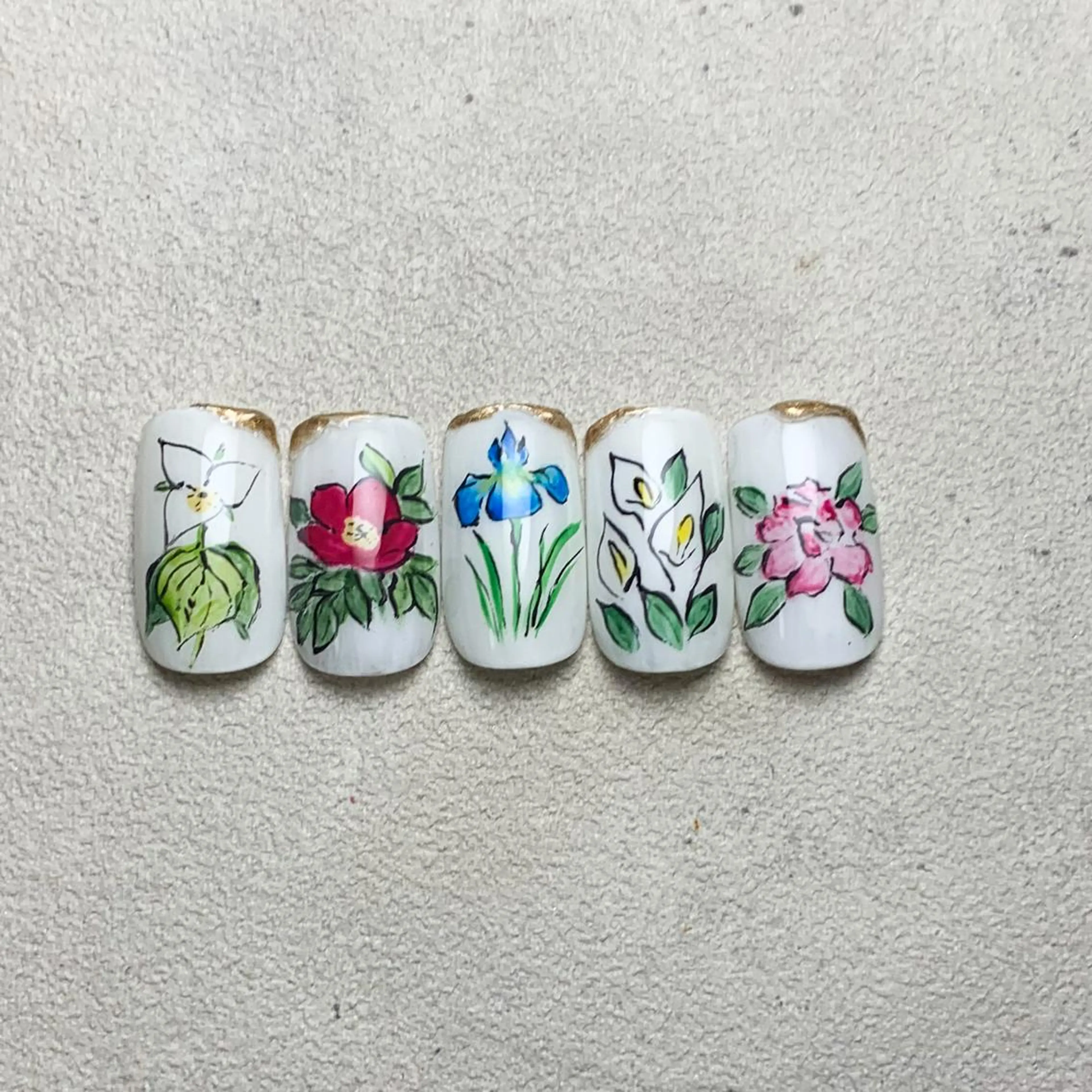 ネイル FIORITURA aiのネイルデザイン