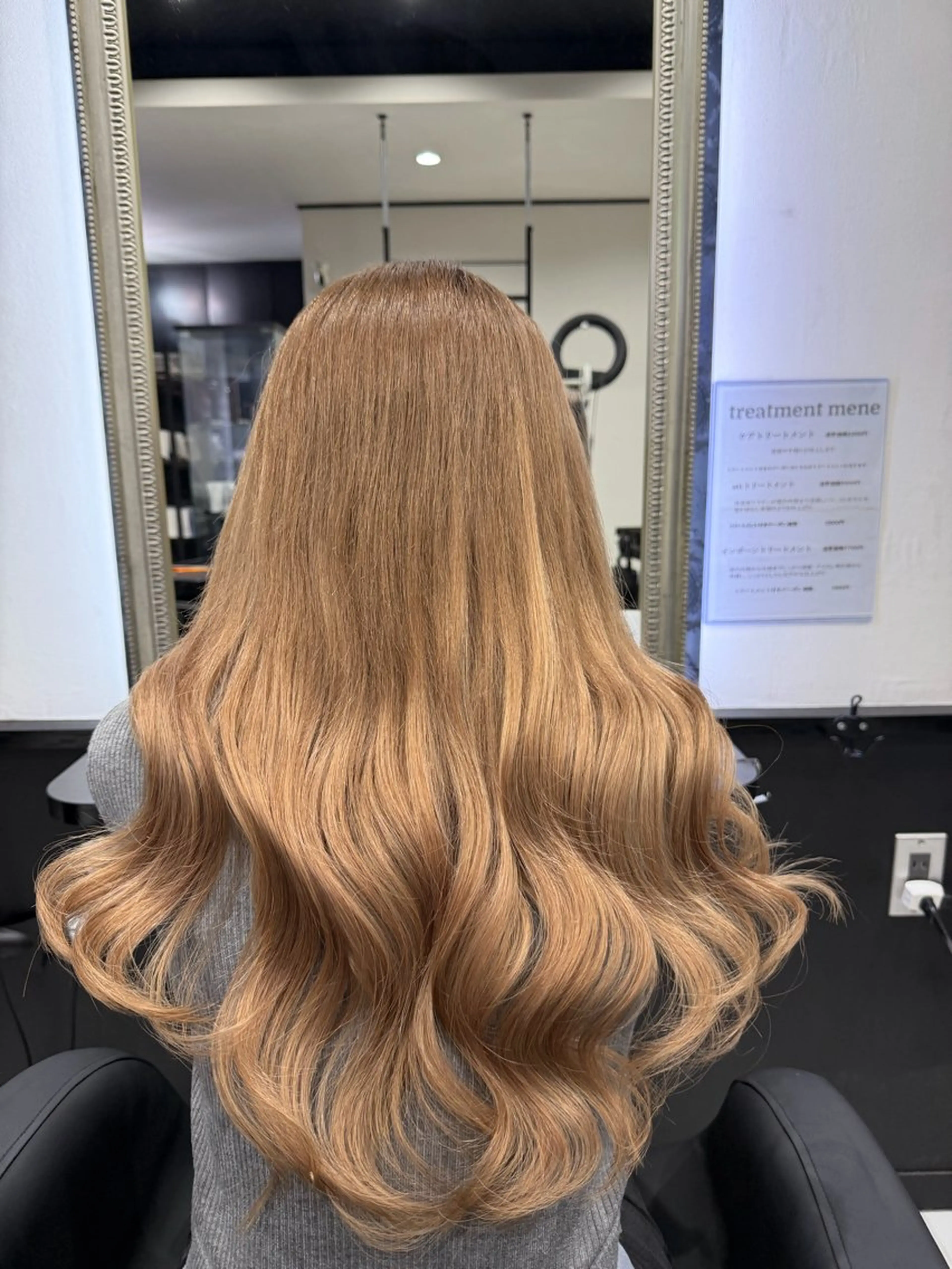 ロング エクステ ロング カット ヘアカラー トリートメント エクステ 長田 麻友子のヘアスタイル