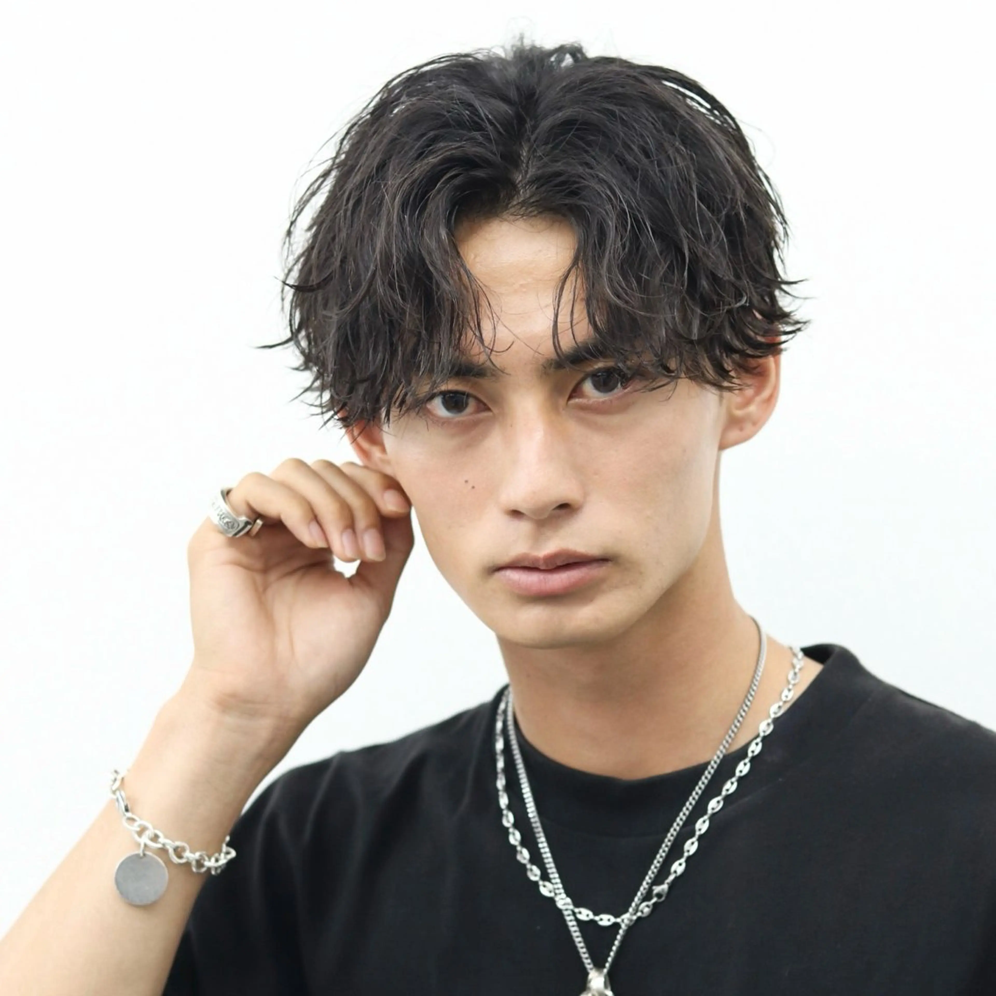 ミディアム カラー パーマ メンズ カット パーマ 🔥メンズ🔥かっこ いいが正義！代表柿崎のヘアスタイル