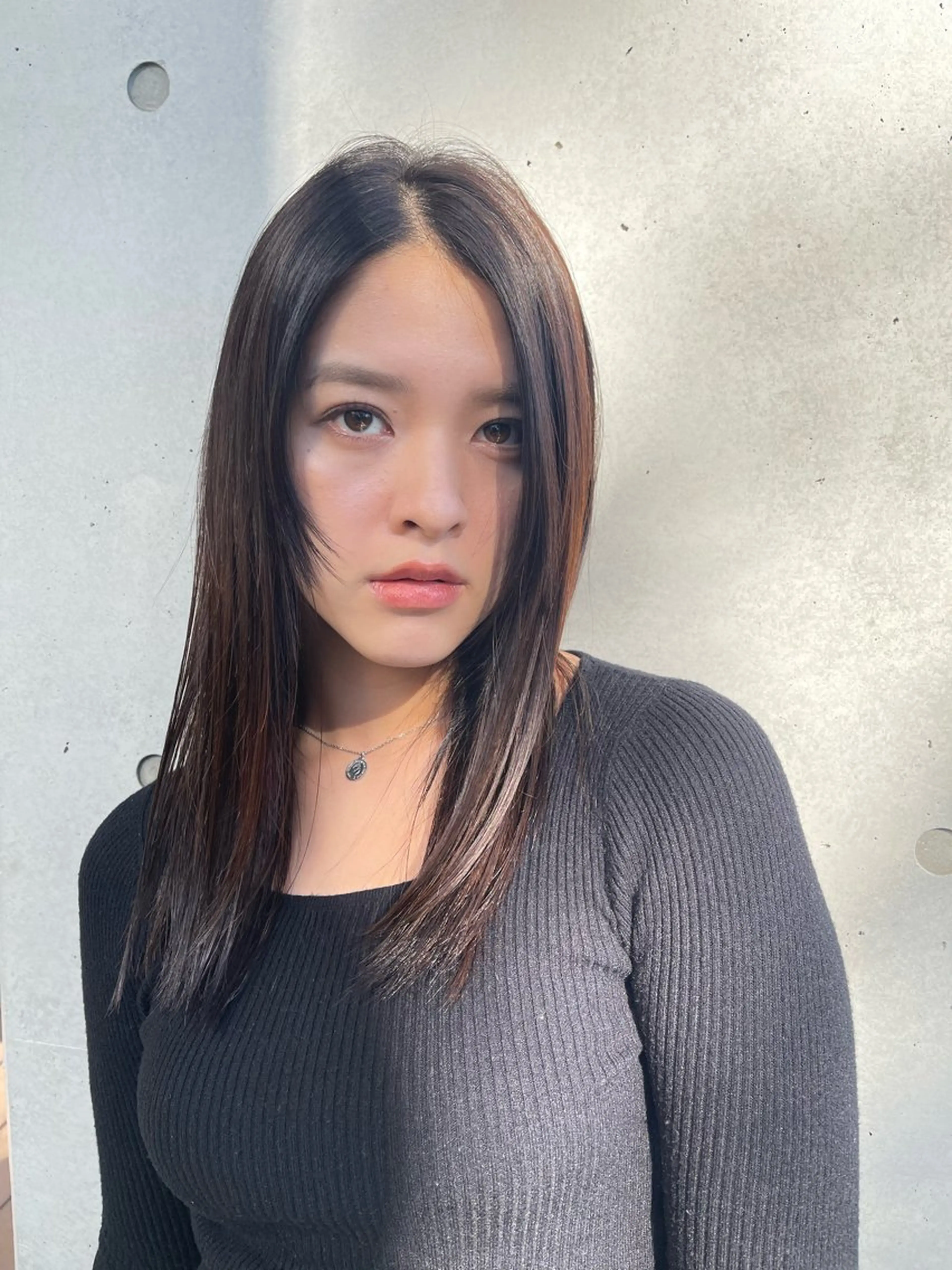 セミロング カット 縮毛矯正 アートディレクター ワダヒサノリのヘアスタイル