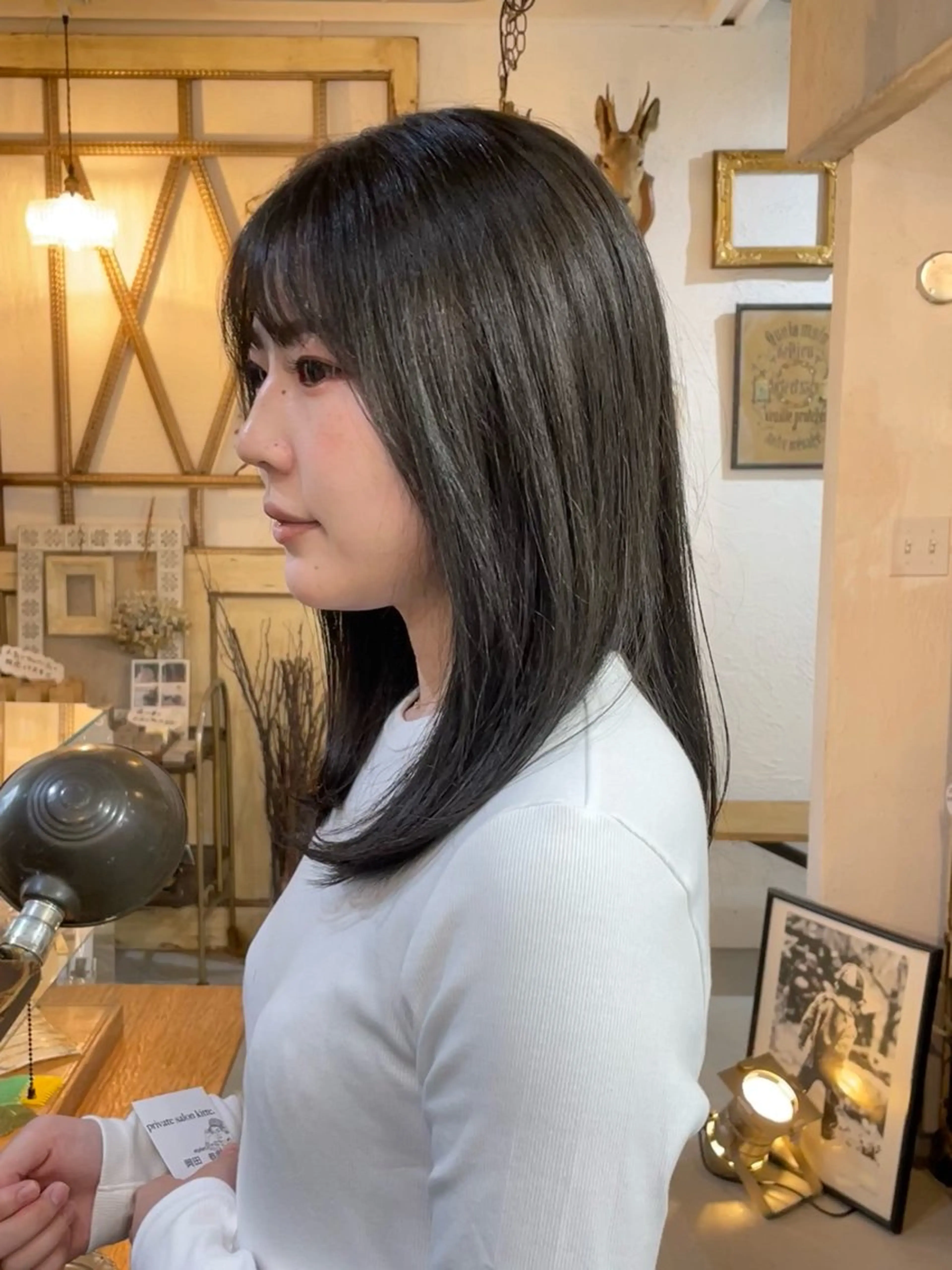 セミロング 岡田 恭明のヘアスタイル